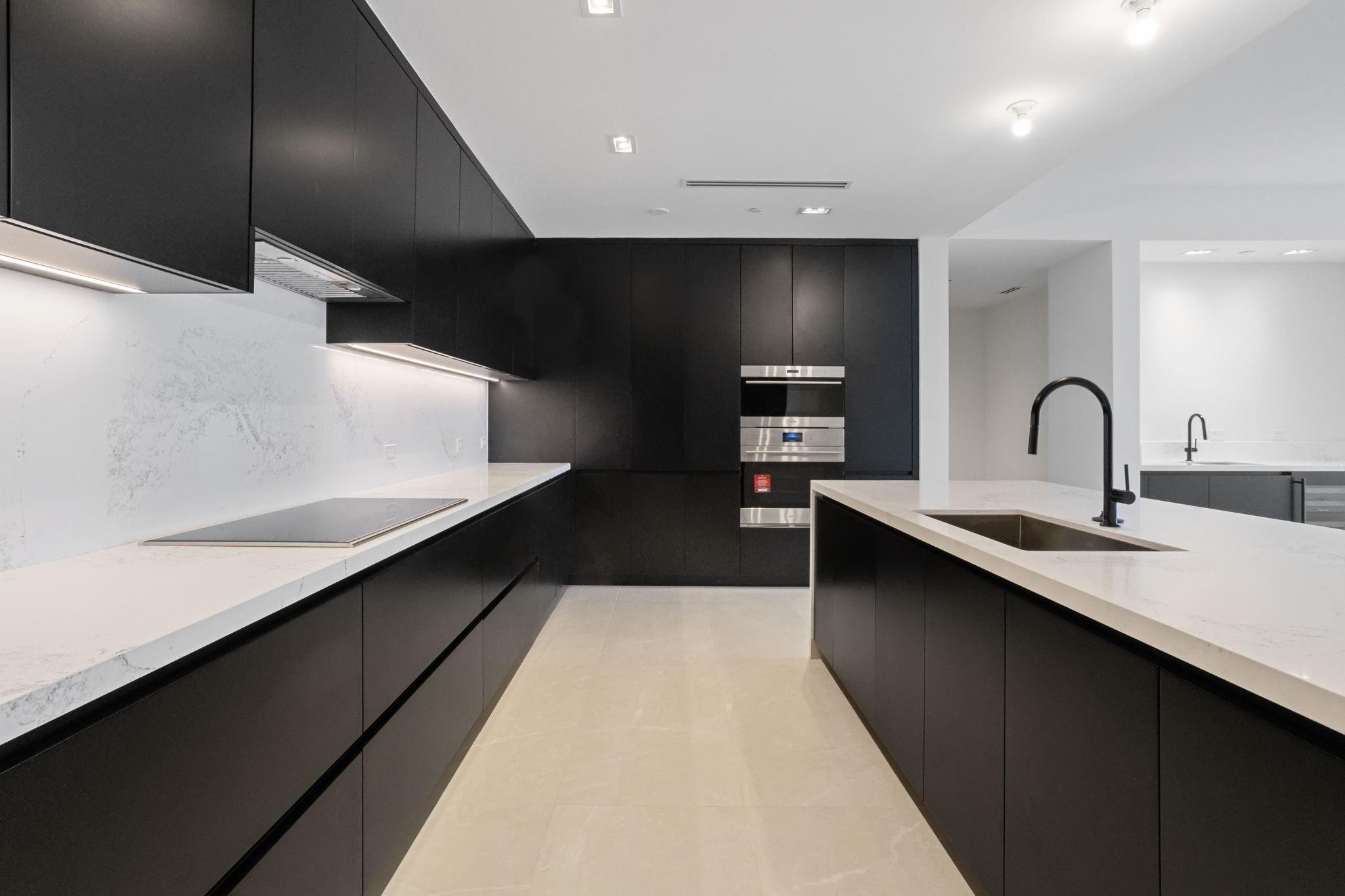 160 Marina Bay - Residential