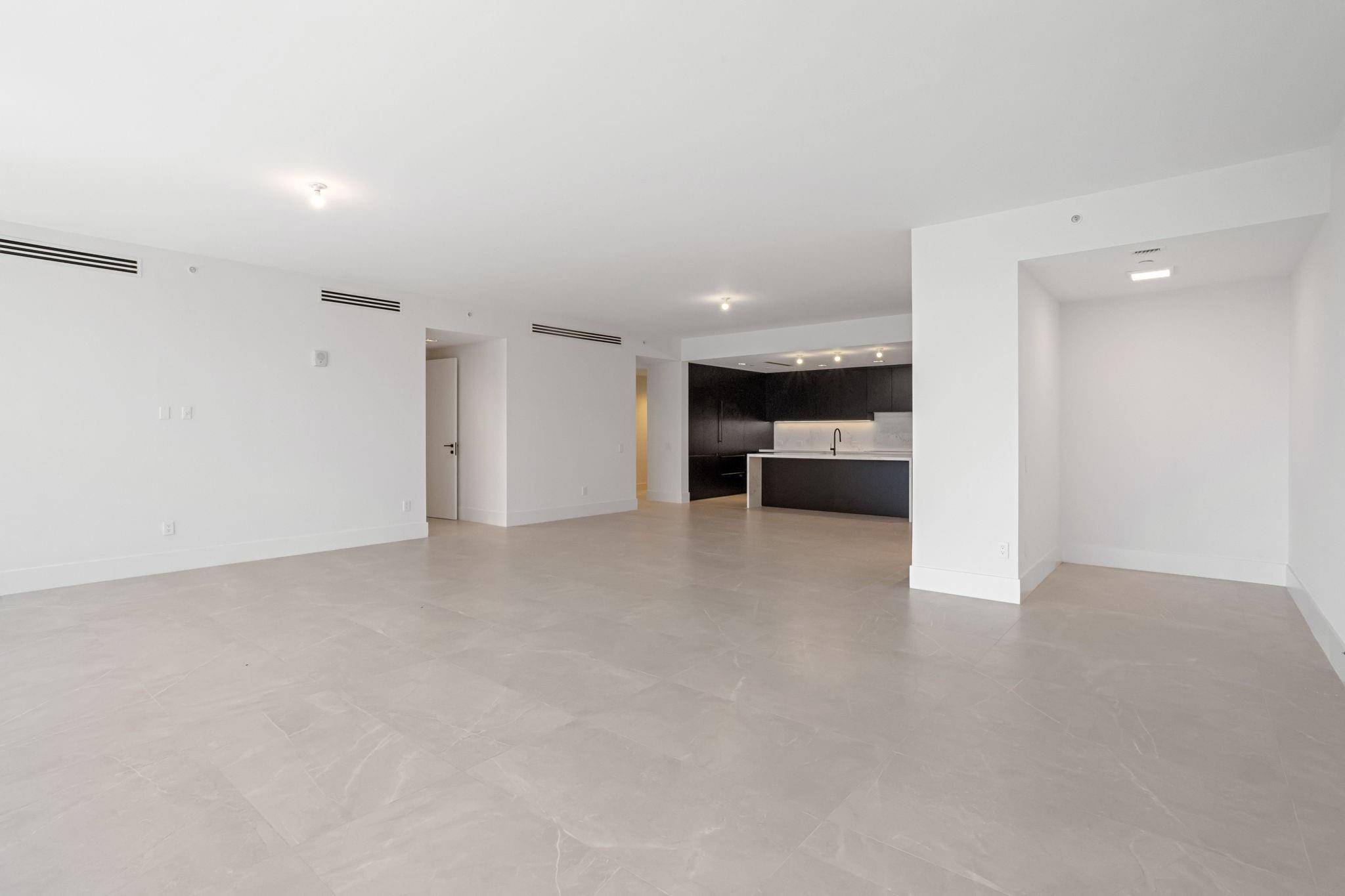 160 Marina Bay - Residential