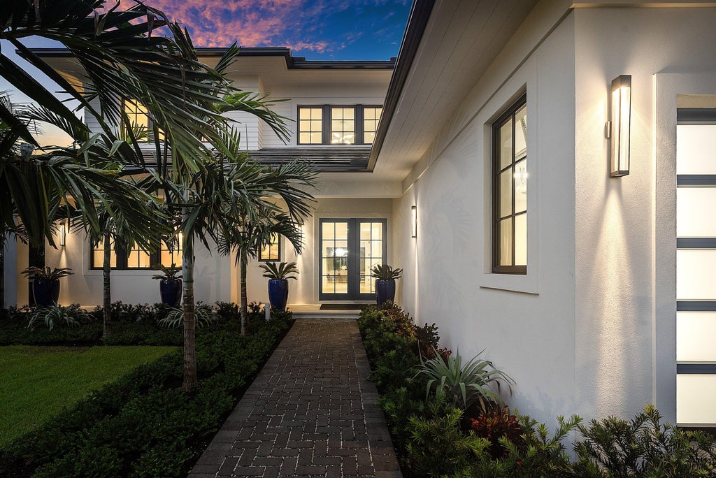 Photo of 145 ALHAMBRA Place, West Palm Beach, FL 33405 (MLS # B26079674)