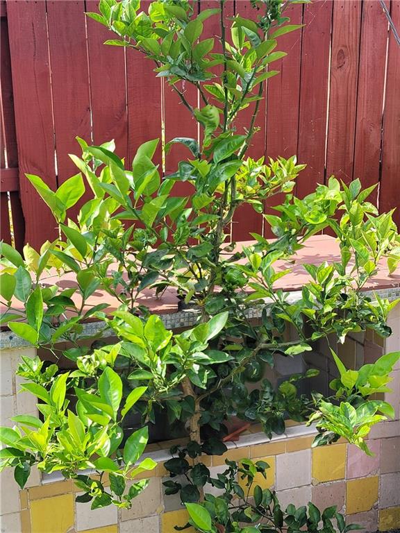 Cresthaven 2 34-49 B - Residential