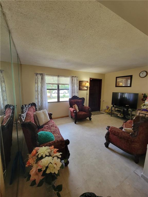 Cresthaven 2 34-49 B - Residential