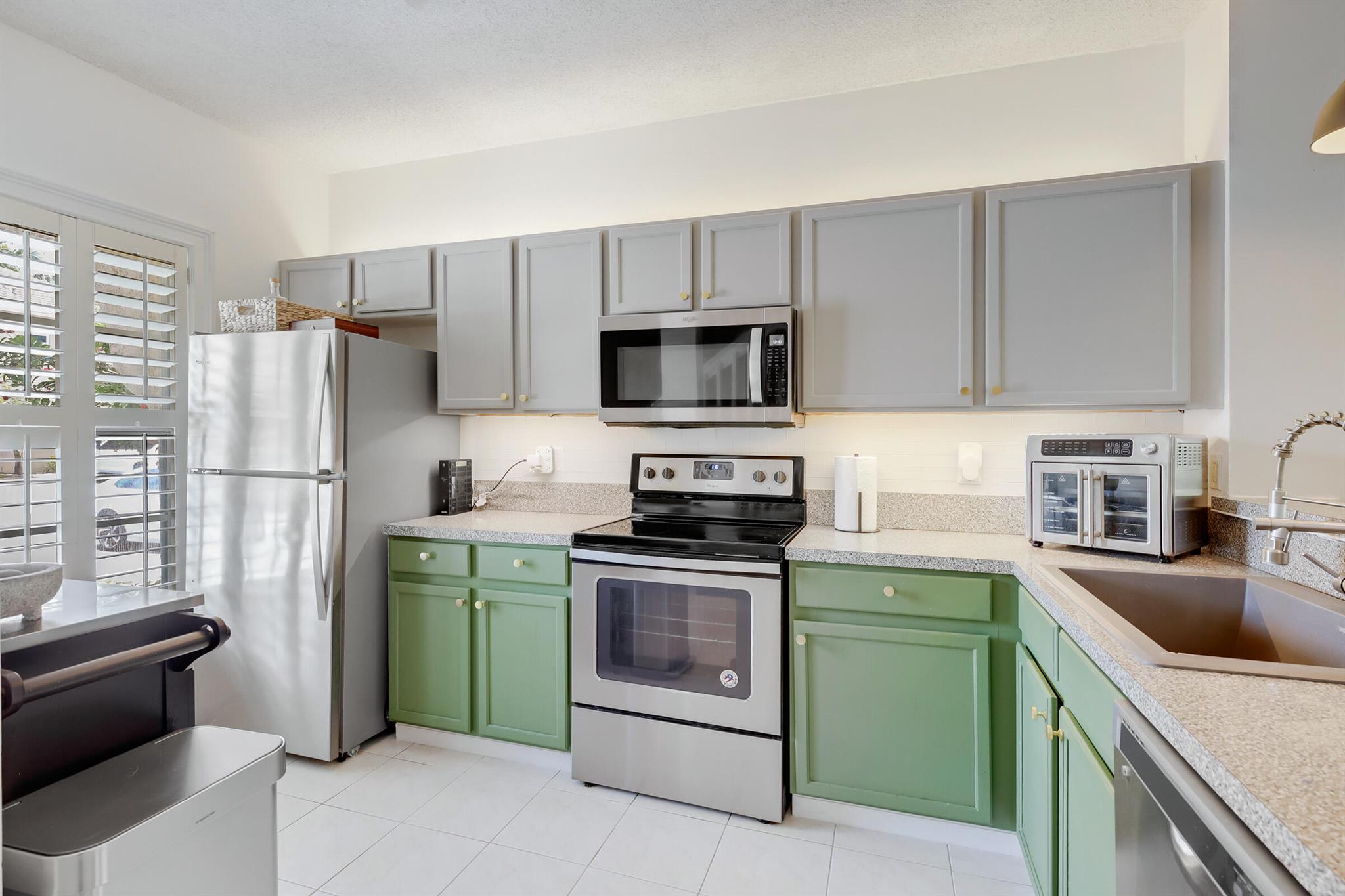 6936 Stoney Creek Circle