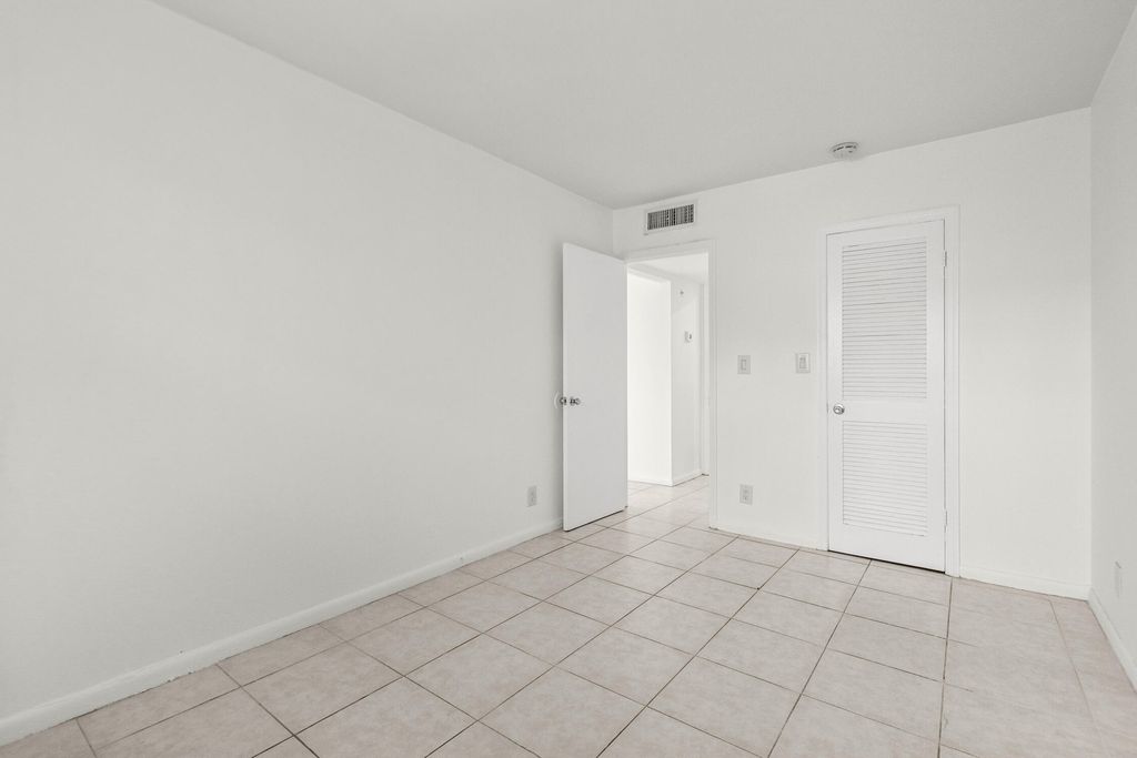 Photo of 1499 NW 15th Avenue #27, Boca Raton, FL 33486 (MLS # B26006391)