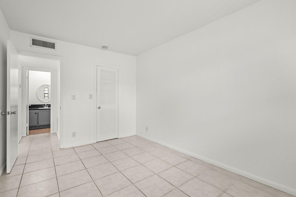 Photo of 1499 NW 15th Avenue #27, Boca Raton, FL 33486 (MLS # B26006391)