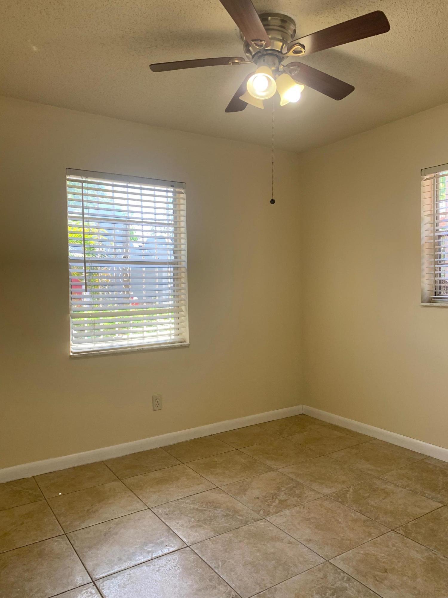 FOREST RIDGE PARK - Residential Lease