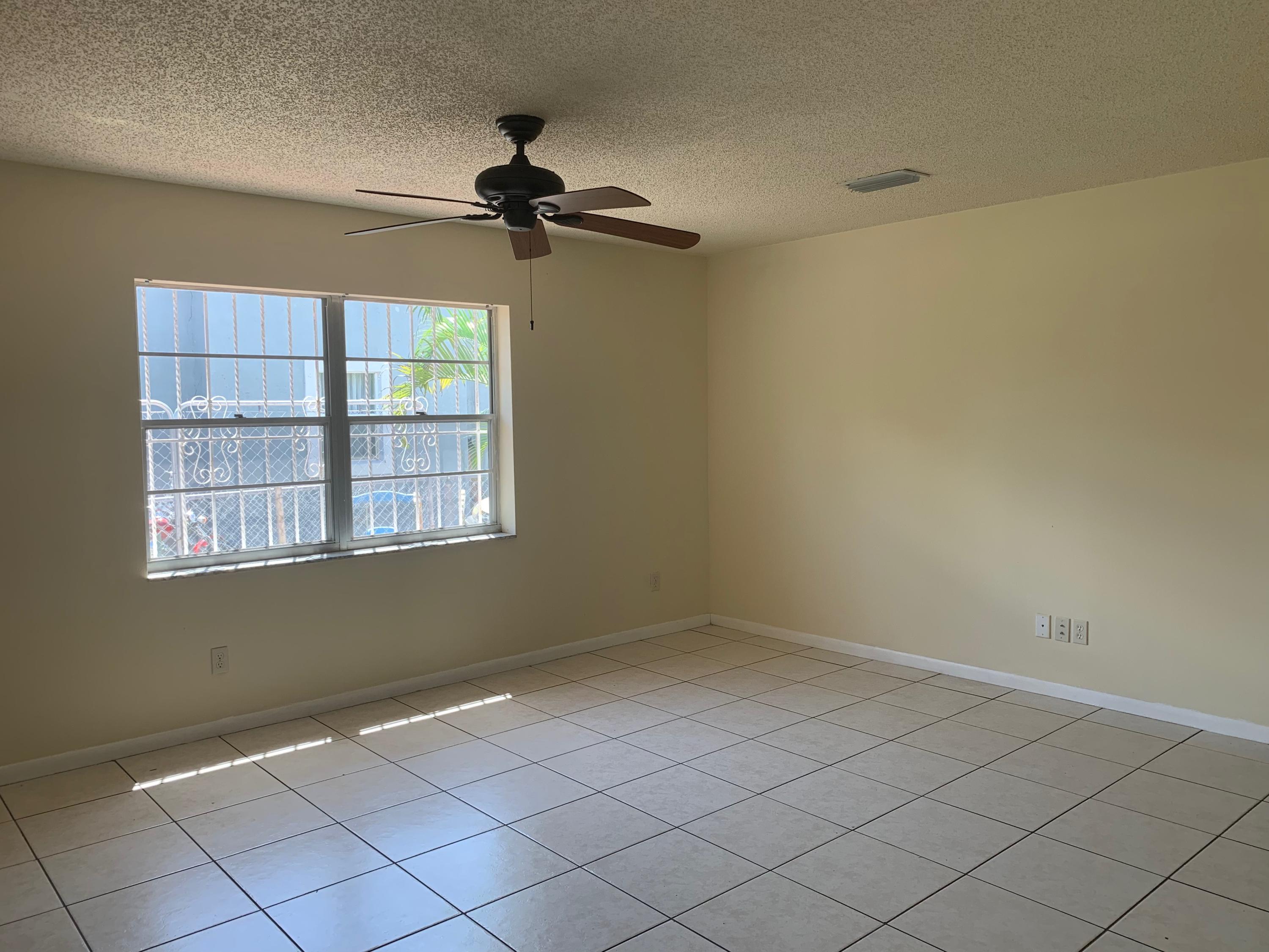 FOREST RIDGE PARK - Residential Lease