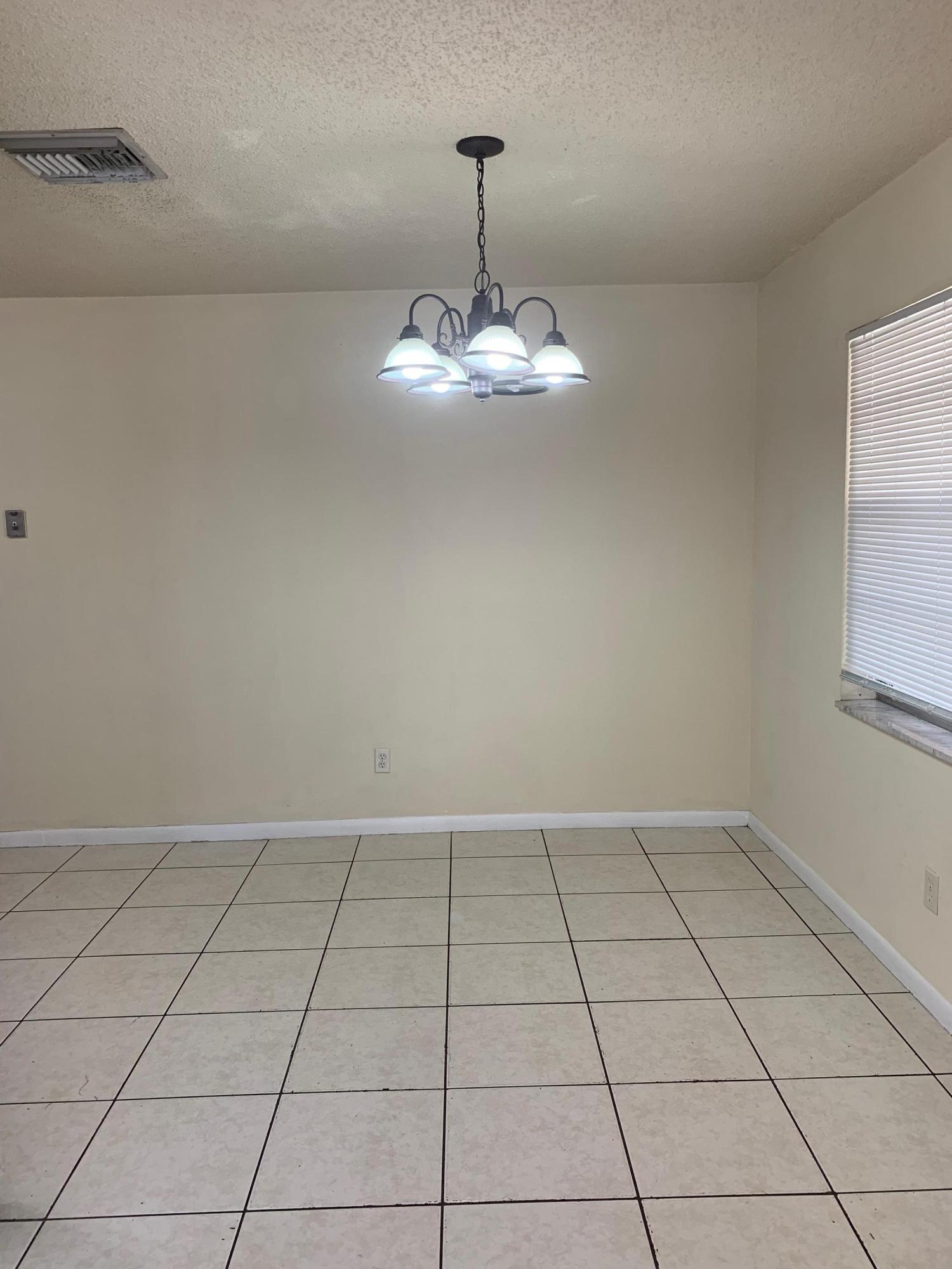 FOREST RIDGE PARK - Residential Lease