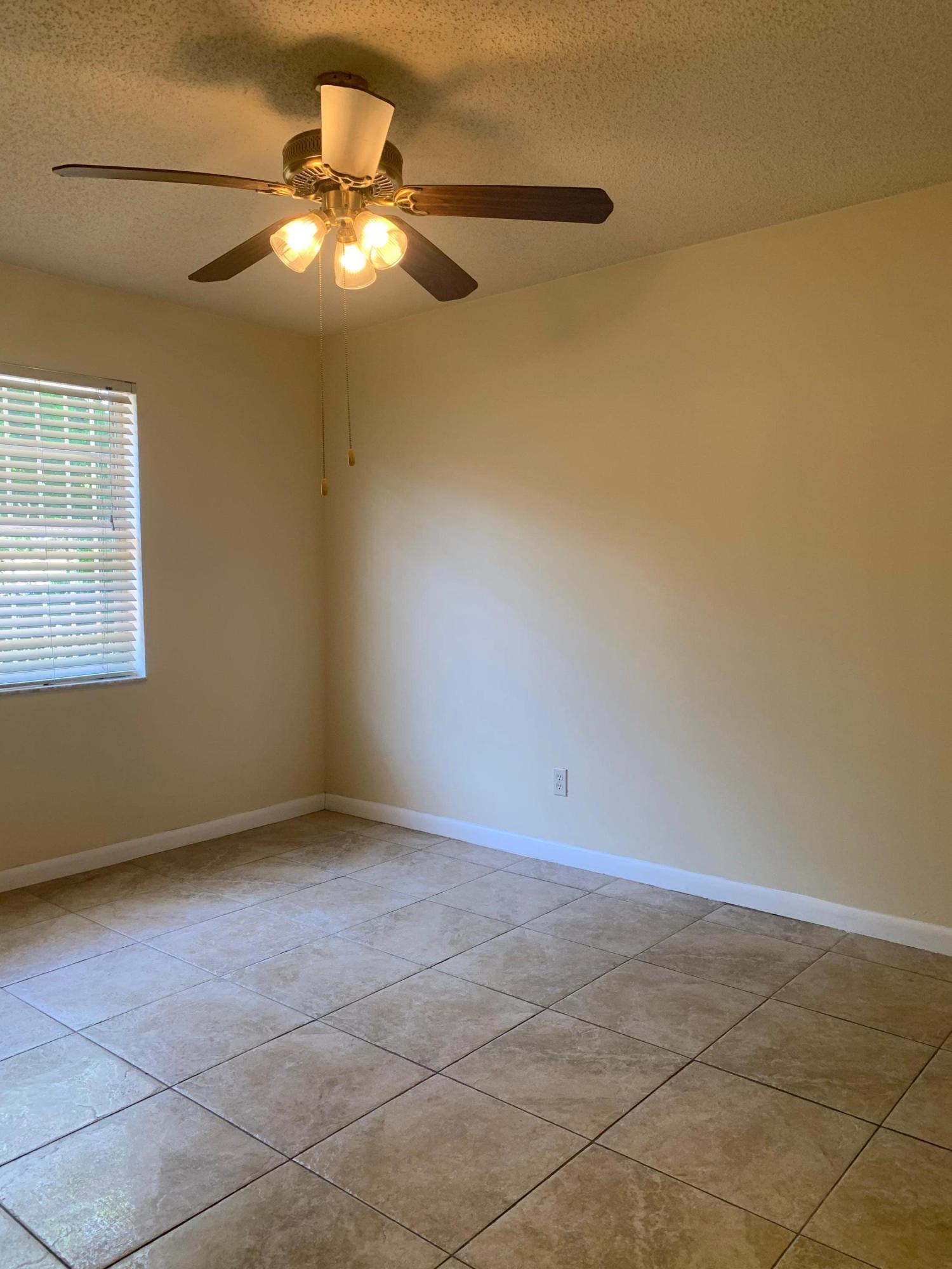 FOREST RIDGE PARK - Residential Lease