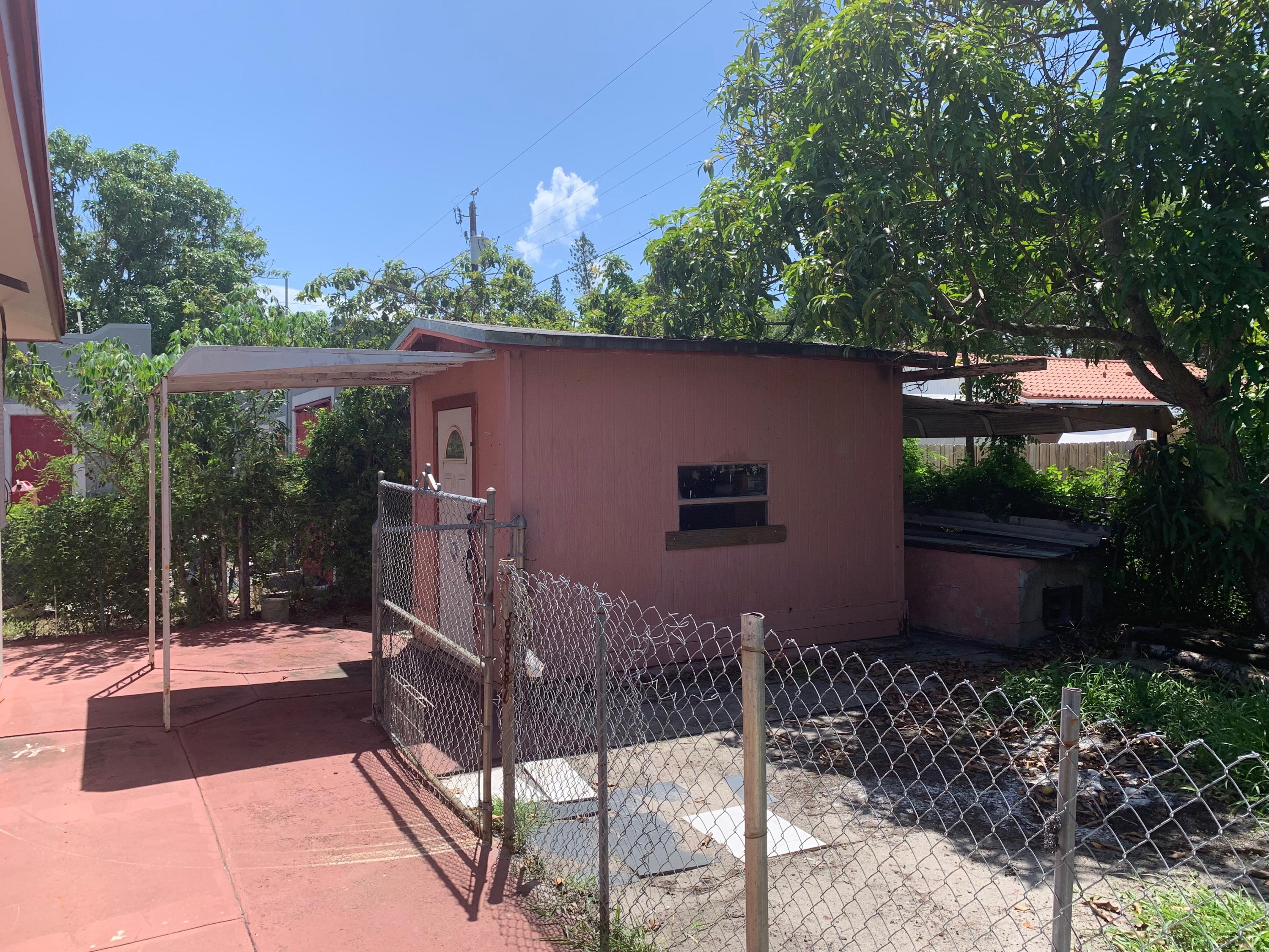 FOREST RIDGE PARK - Residential Lease