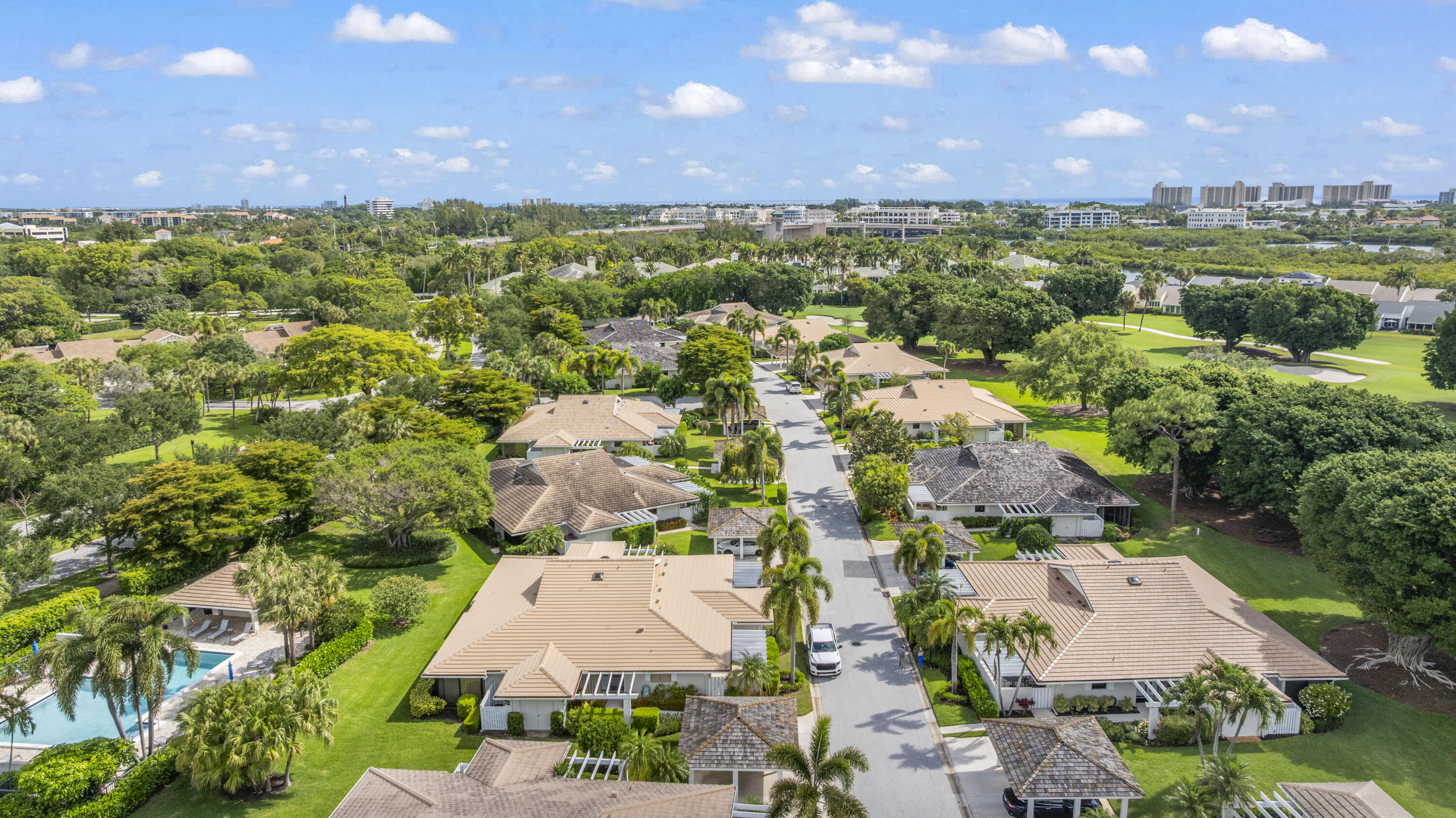 WINDWARD AT JONATHANS LANDING - Residential