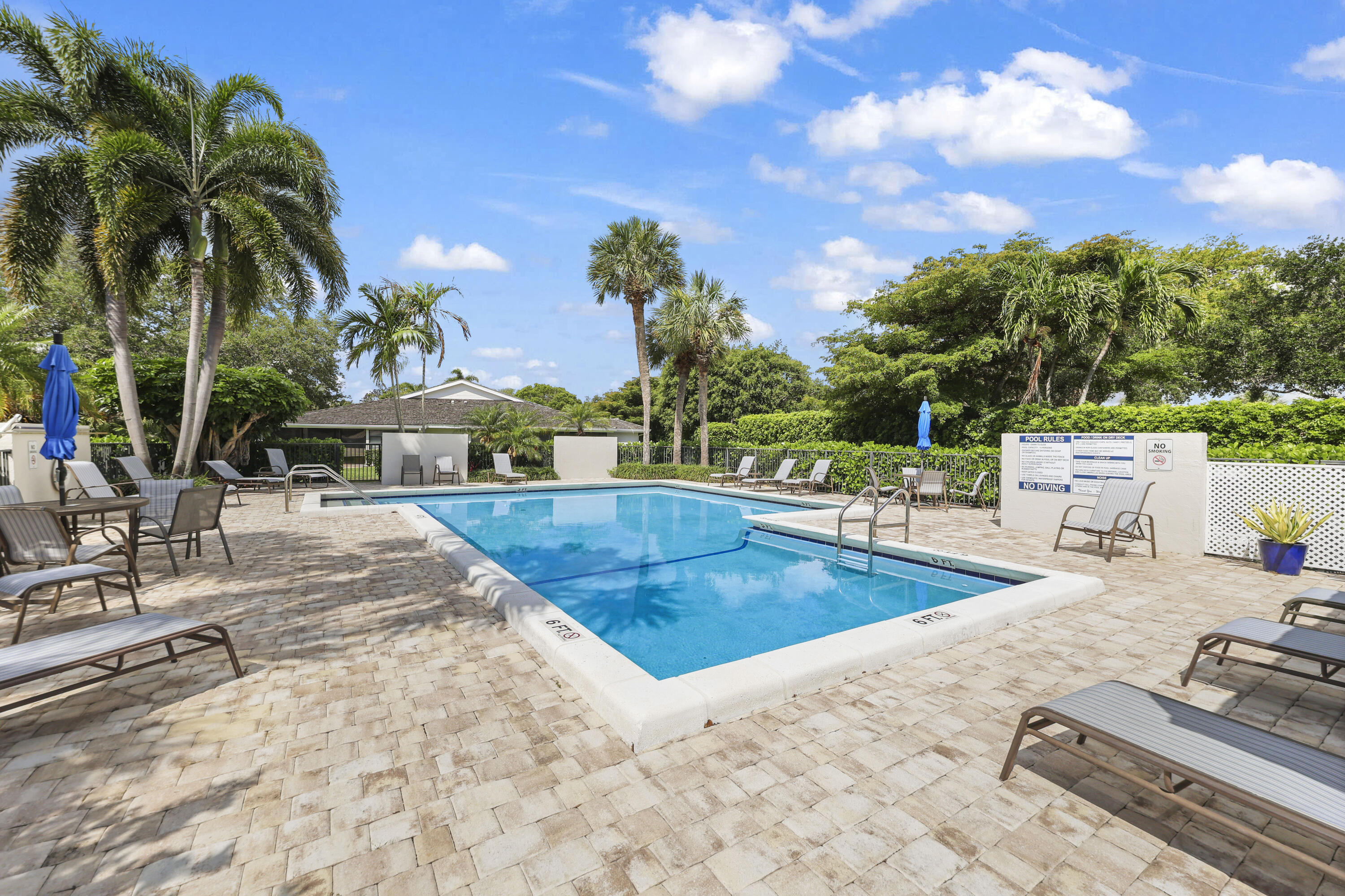WINDWARD AT JONATHANS LANDING - Residential