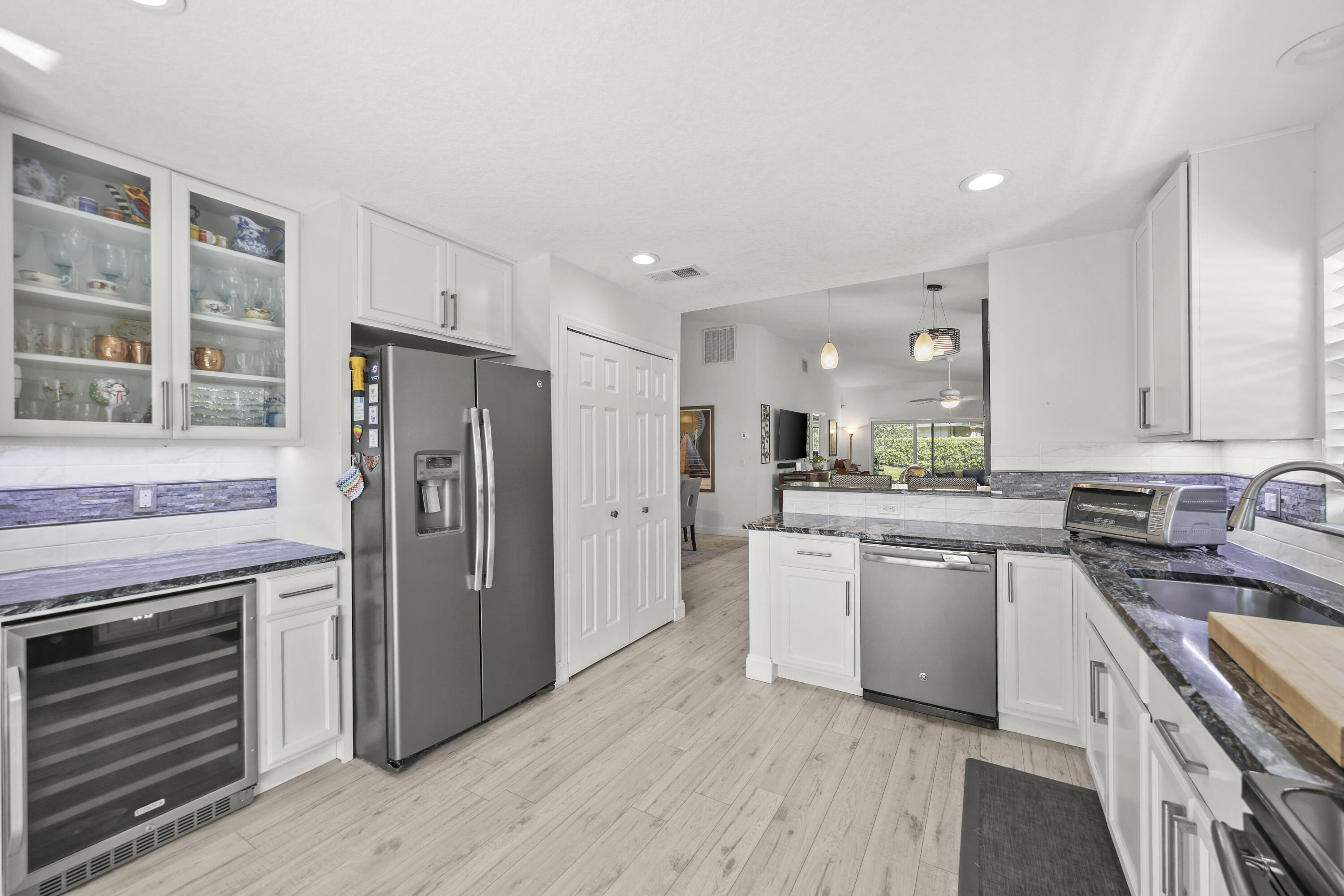 WINDWARD AT JONATHANS LANDING - Residential