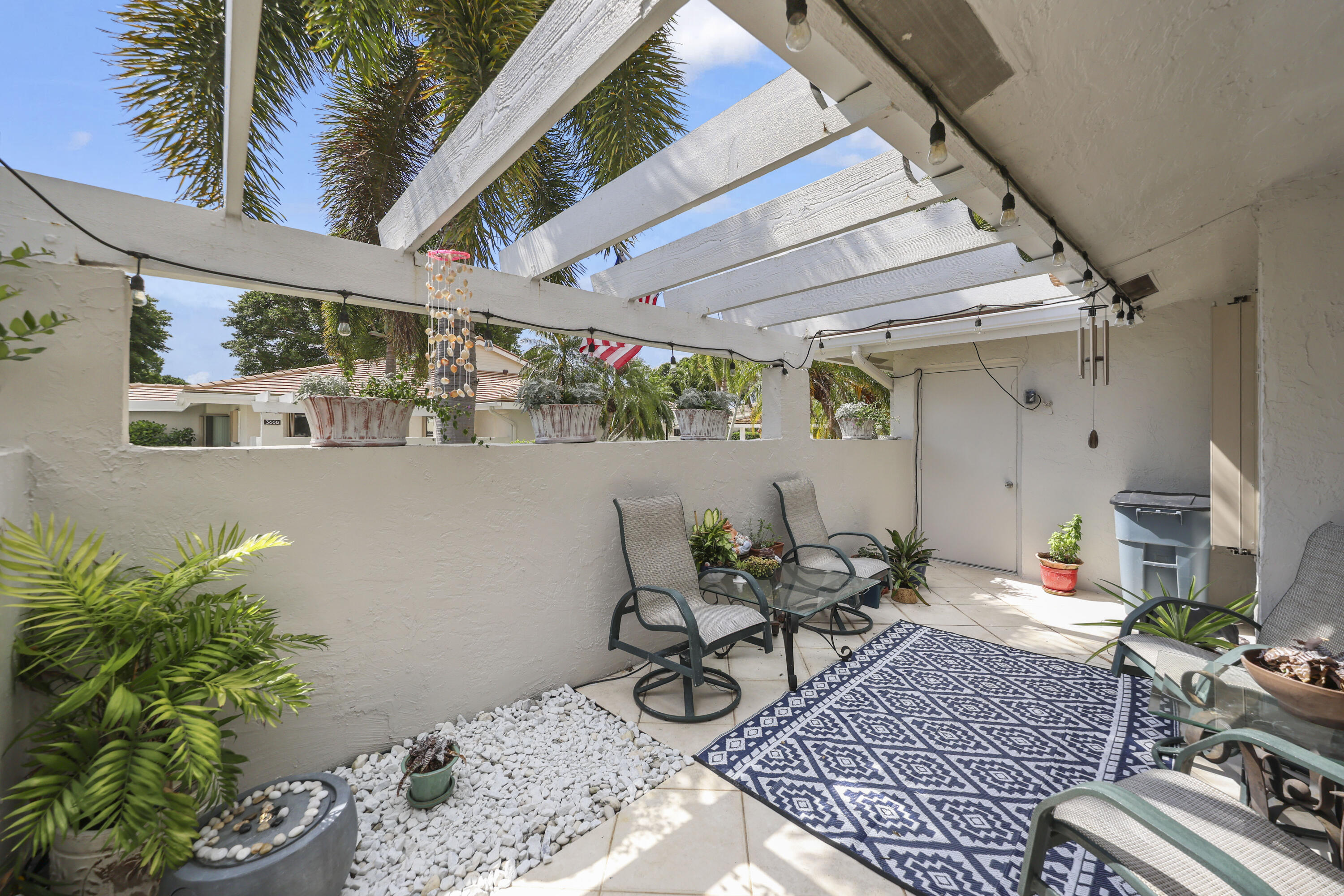 WINDWARD AT JONATHANS LANDING - Residential