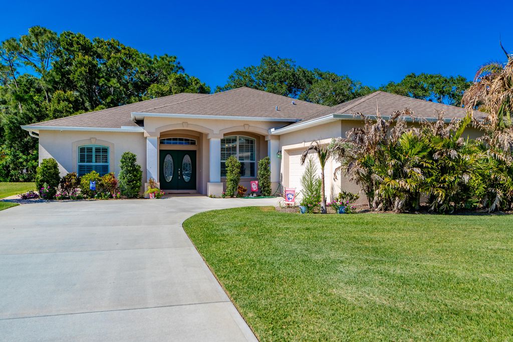 Photo of 7445 36th Court, Vero Beach, FL 32967 (MLS # B26022637)