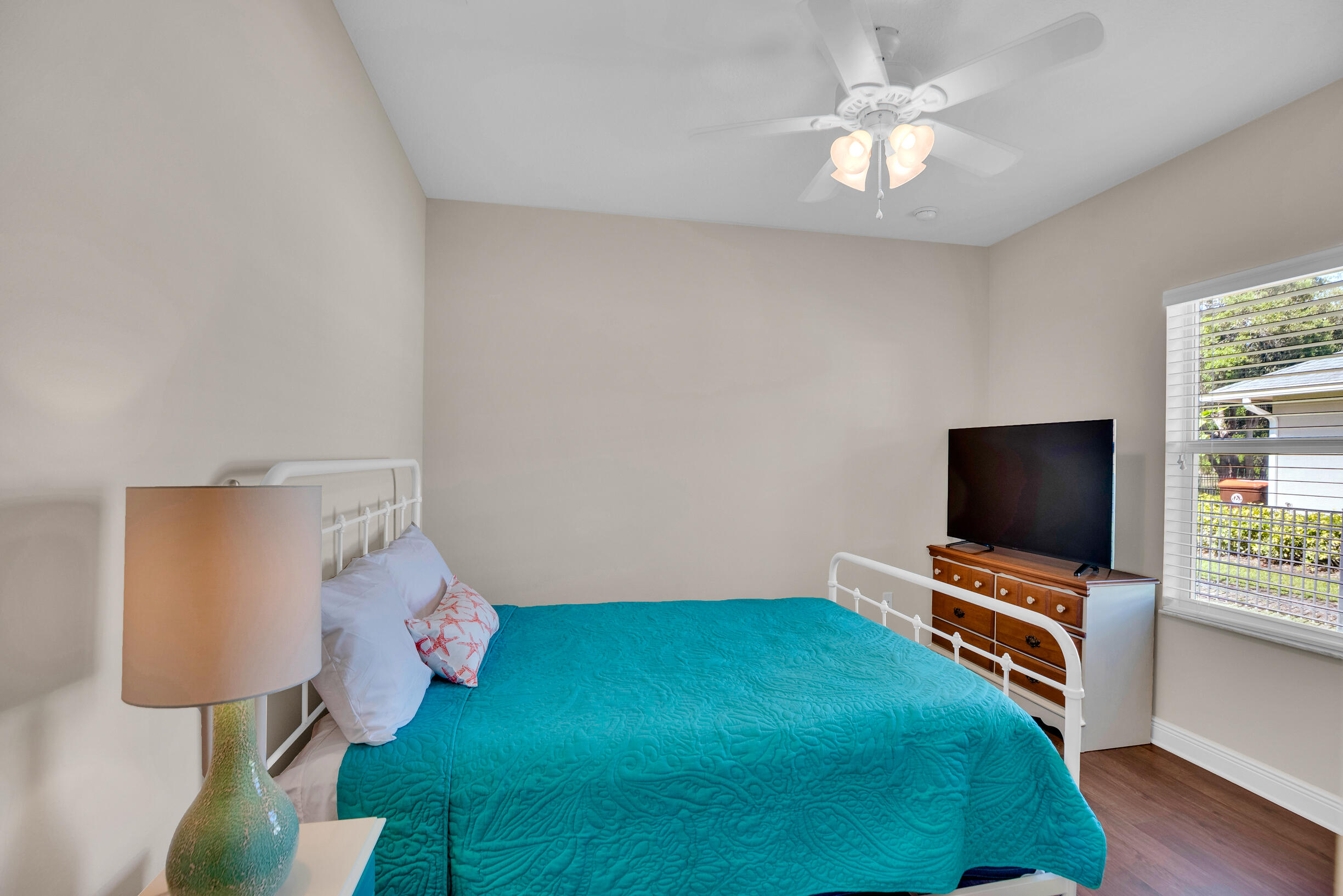 OAK ISLAND ESTATES SUB - Residential