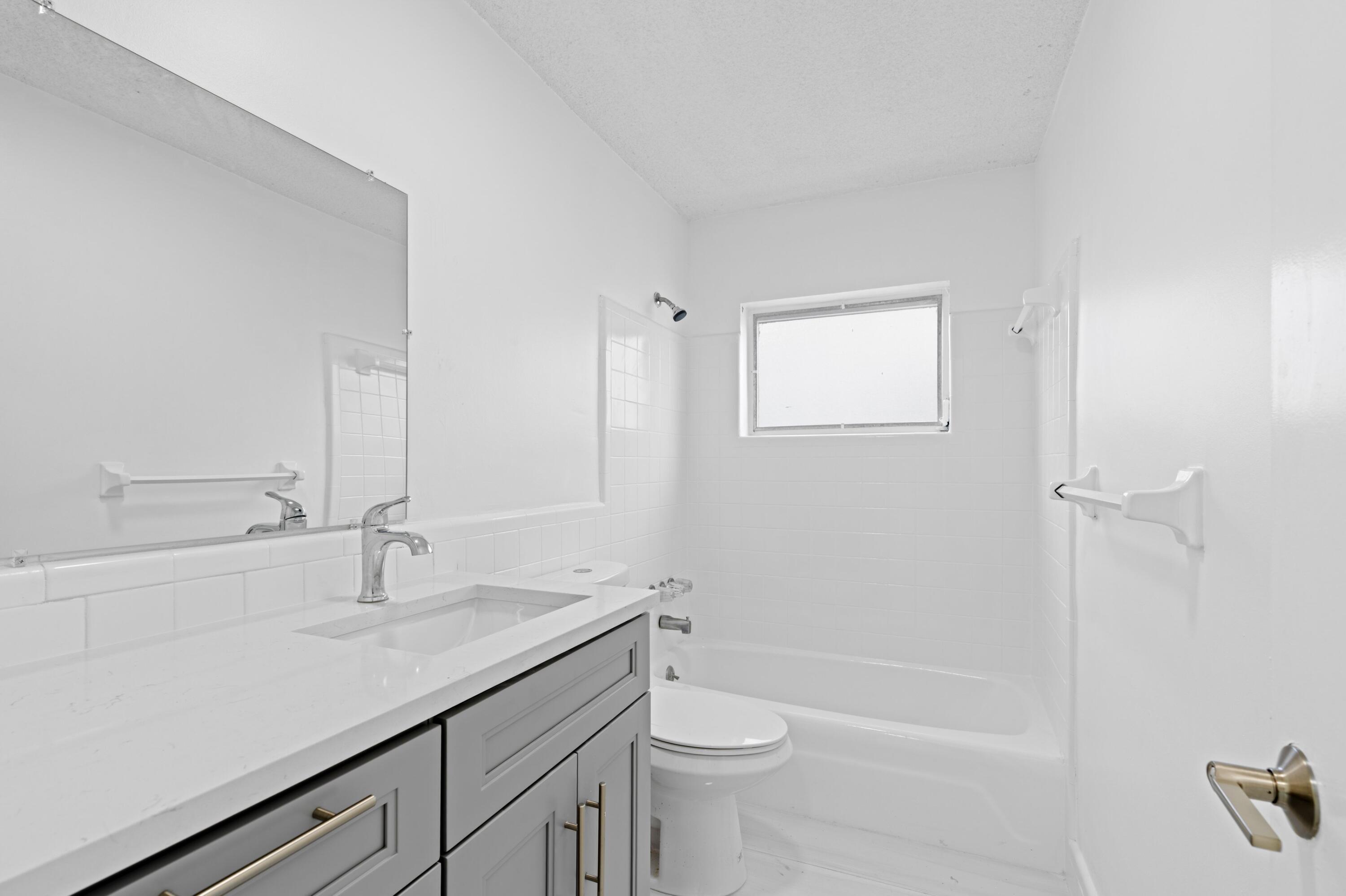 OAKLAND ESTATES 1ST SEC - Residential