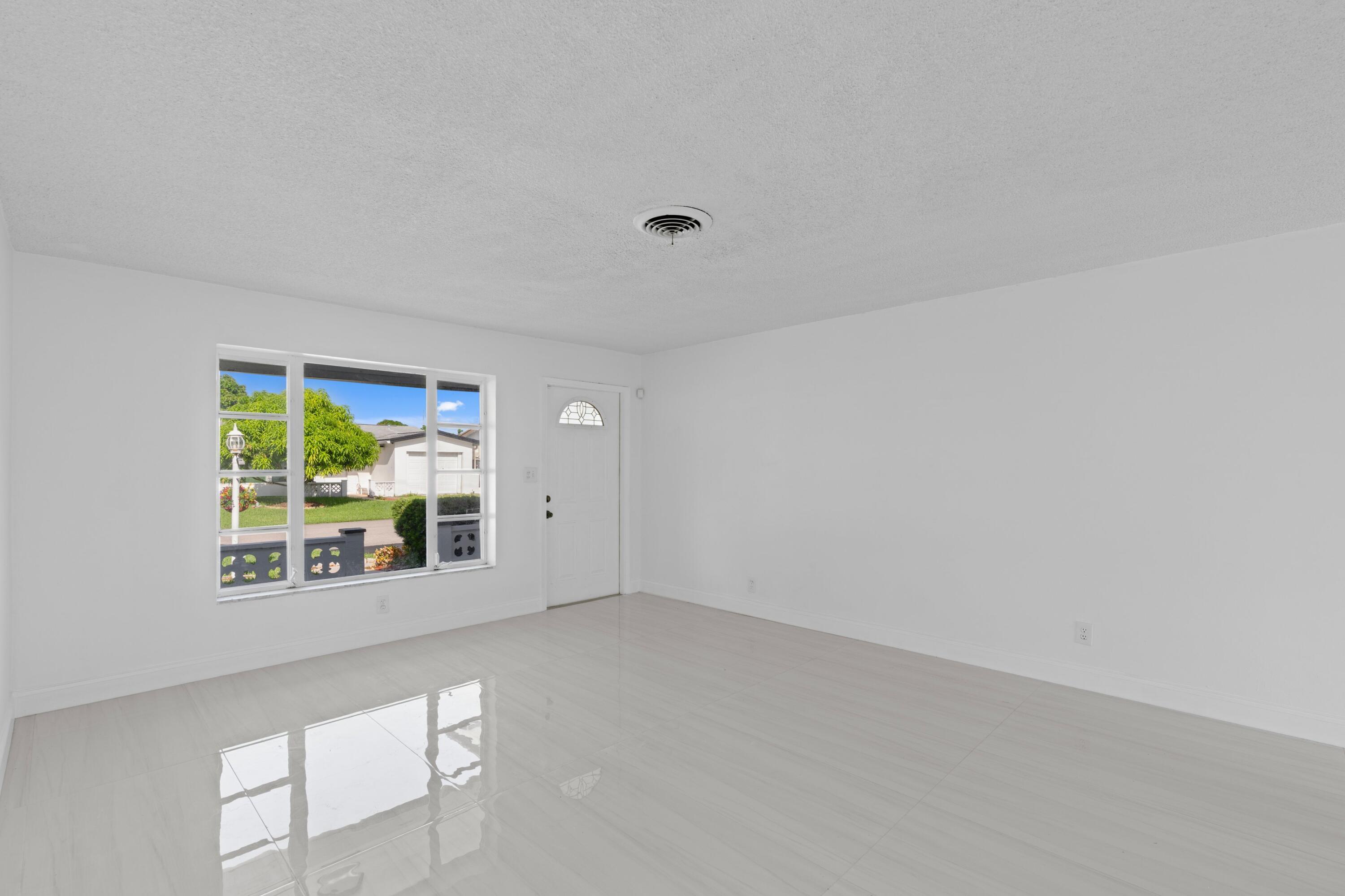 OAKLAND ESTATES 1ST SEC - Residential