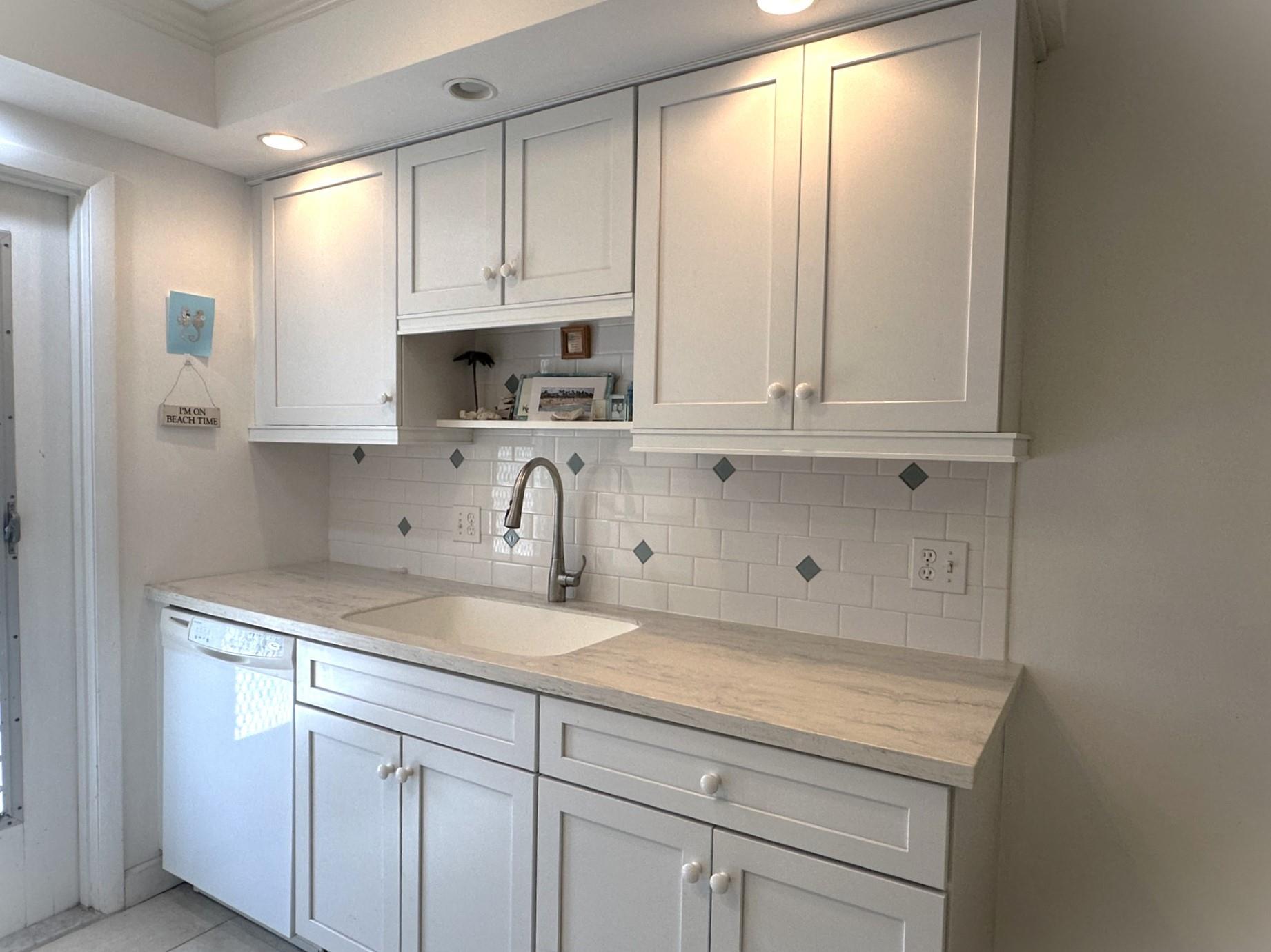 234 Hibiscus Ave 162