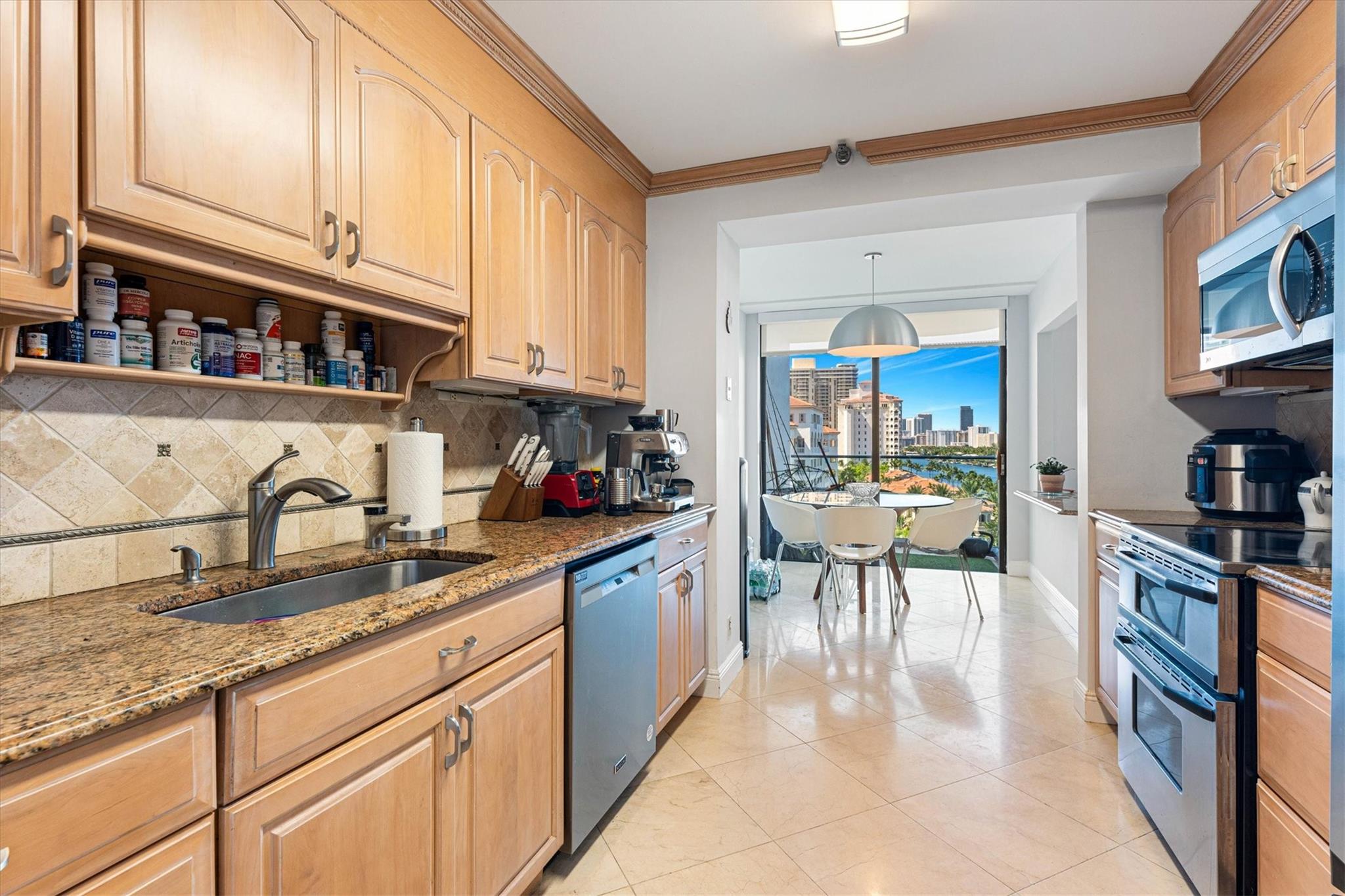 TURNBERRY NORTH TOWER - Residential Lease