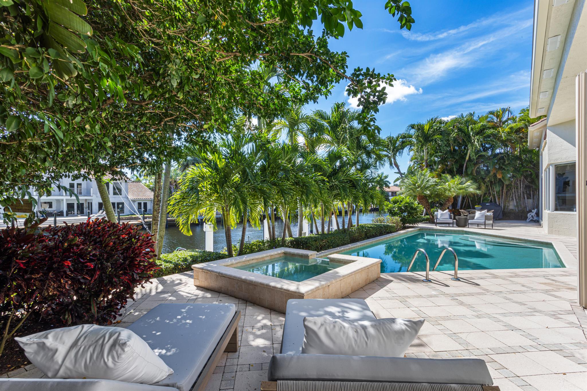 TROPIC ISLE 3RD SEC - Residential