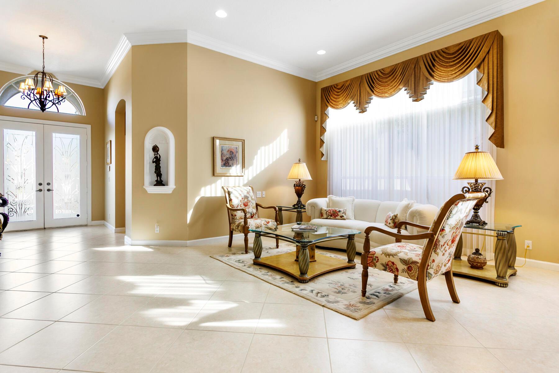 Ibis-Falcon Green - Residential