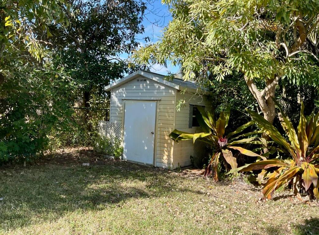 SARITA ADDITION TO BROADWAY SECTION - Residential