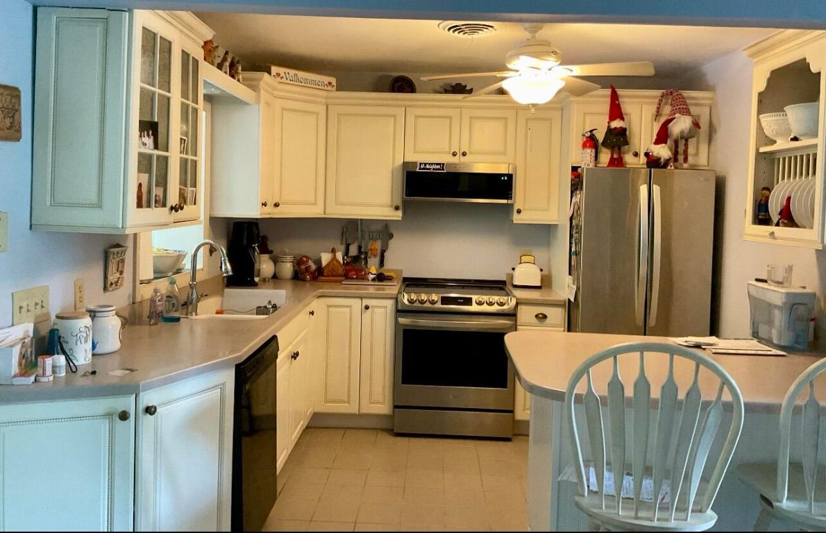 SARITA ADDITION TO BROADWAY SECTION - Residential