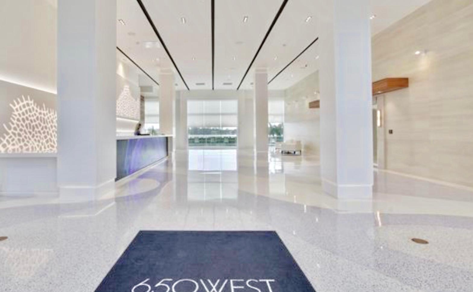 THE FLORIDIAN CONDO - Residential Lease