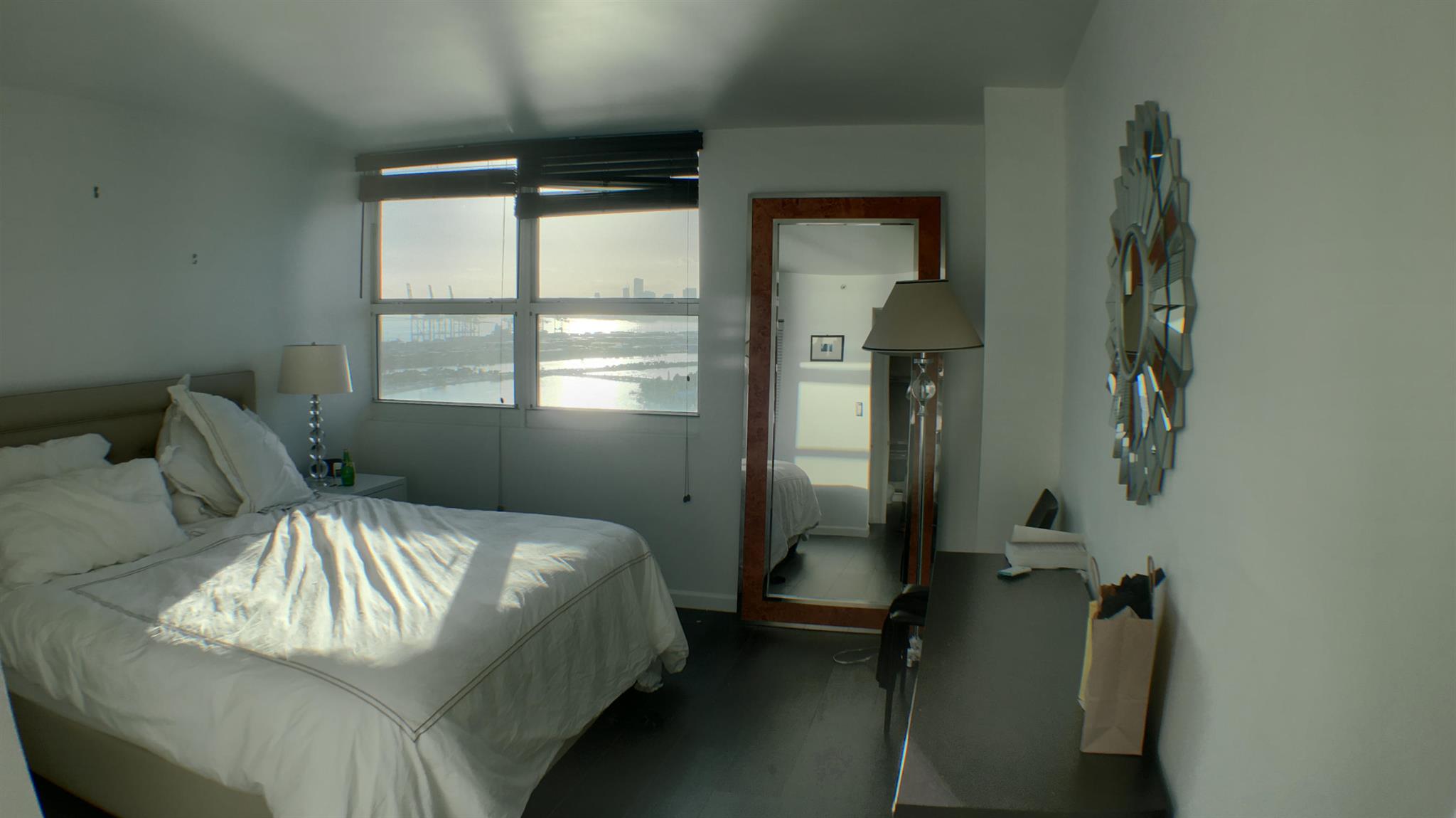 THE FLORIDIAN CONDO - Residential Lease