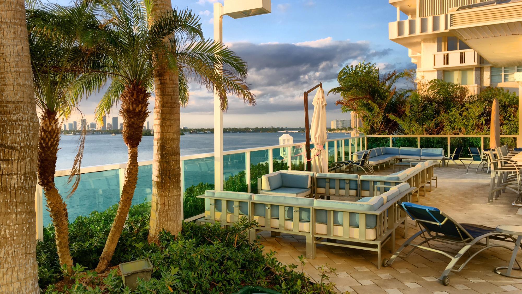 THE FLORIDIAN CONDO - Residential Lease