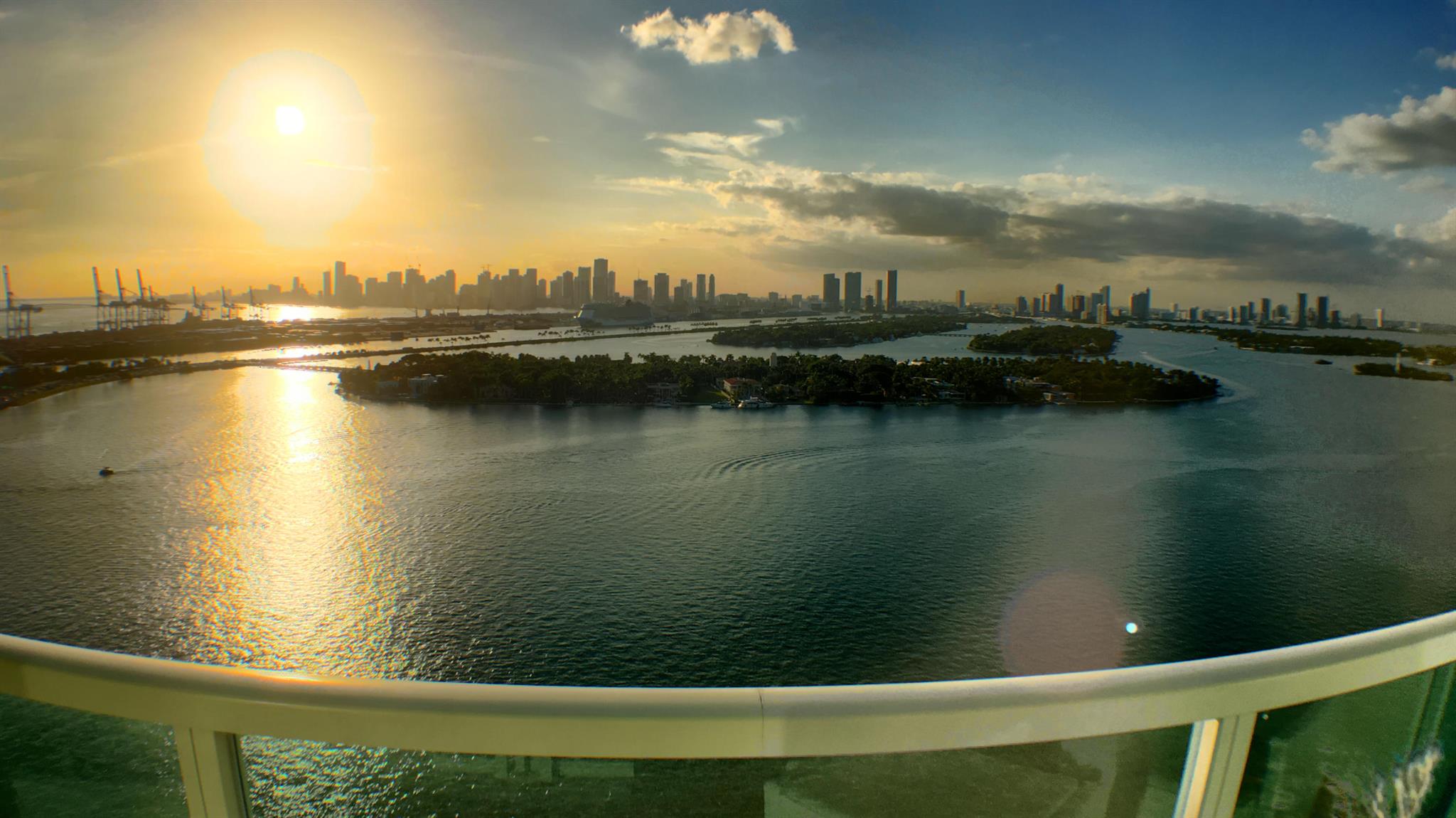 THE FLORIDIAN CONDO - Residential Lease