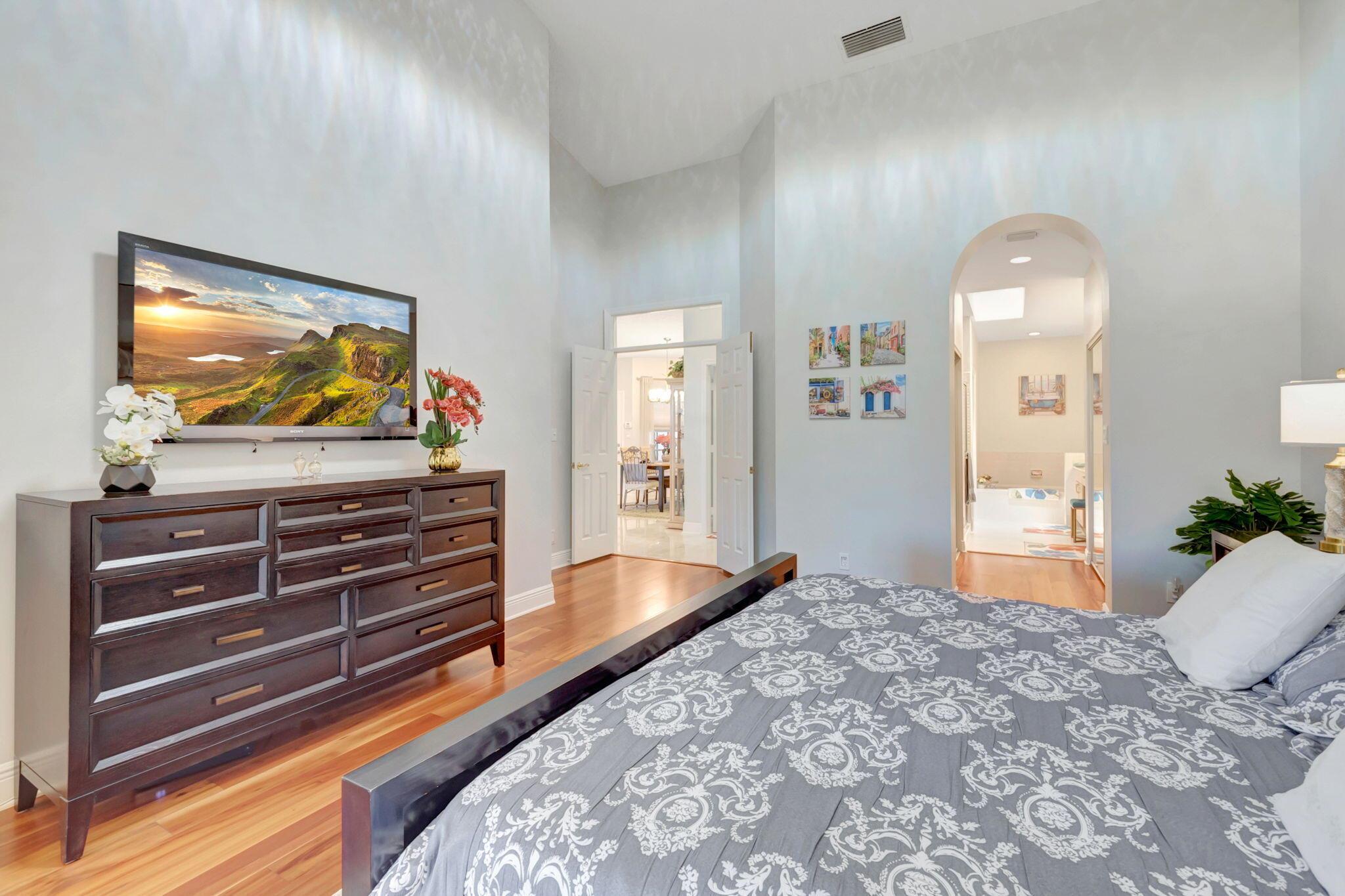 ABERDEEN 14 - Residential Lease