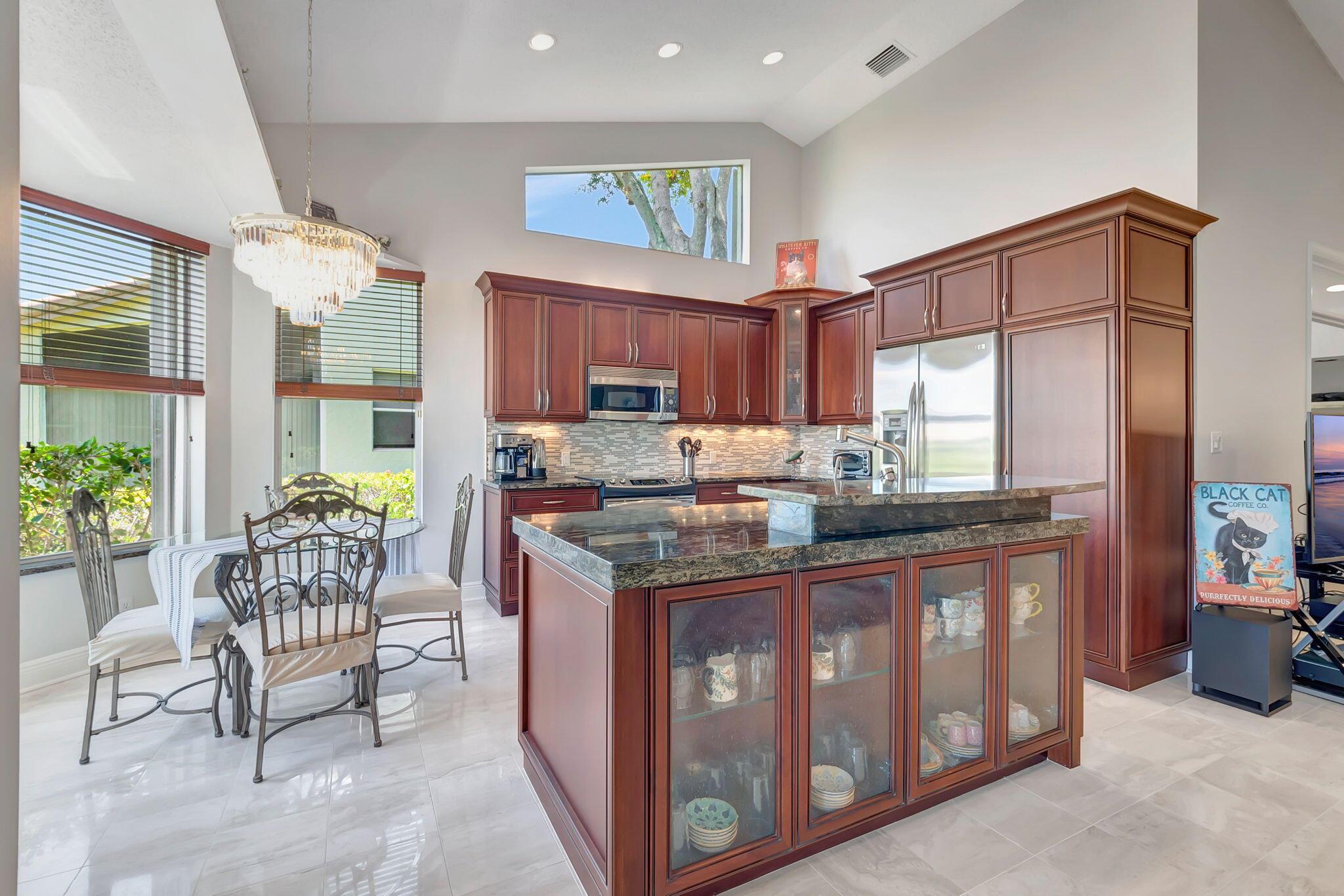 ABERDEEN 14 - Residential Lease