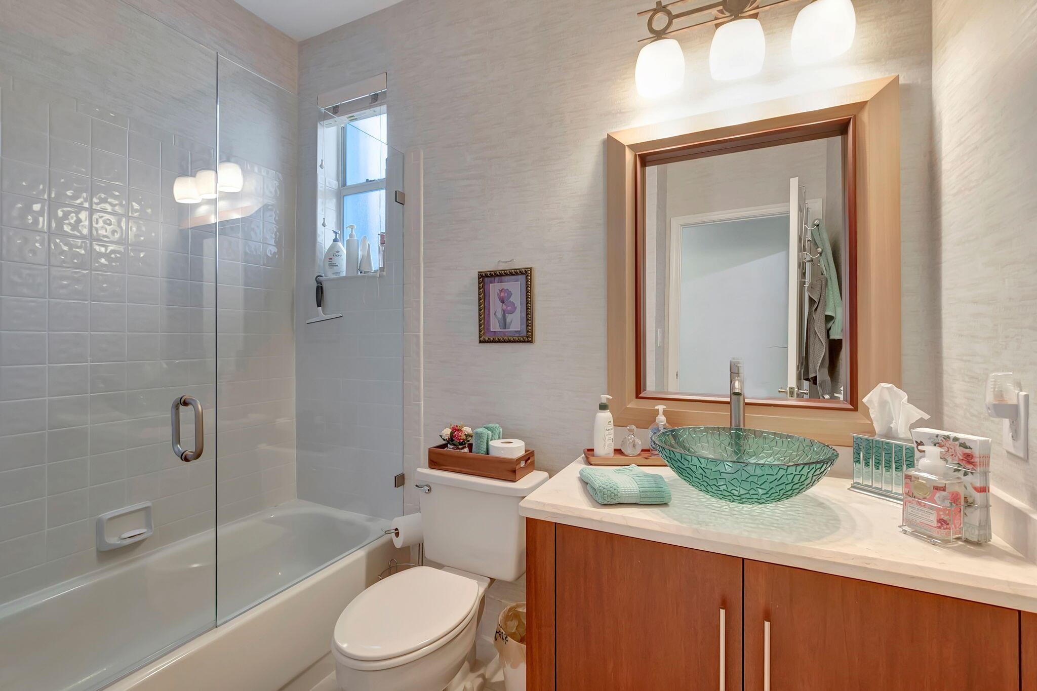 ABERDEEN 14 - Residential Lease