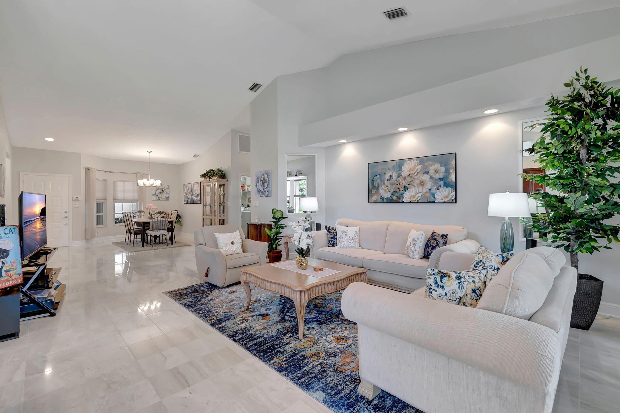 ABERDEEN 14 - Residential Lease