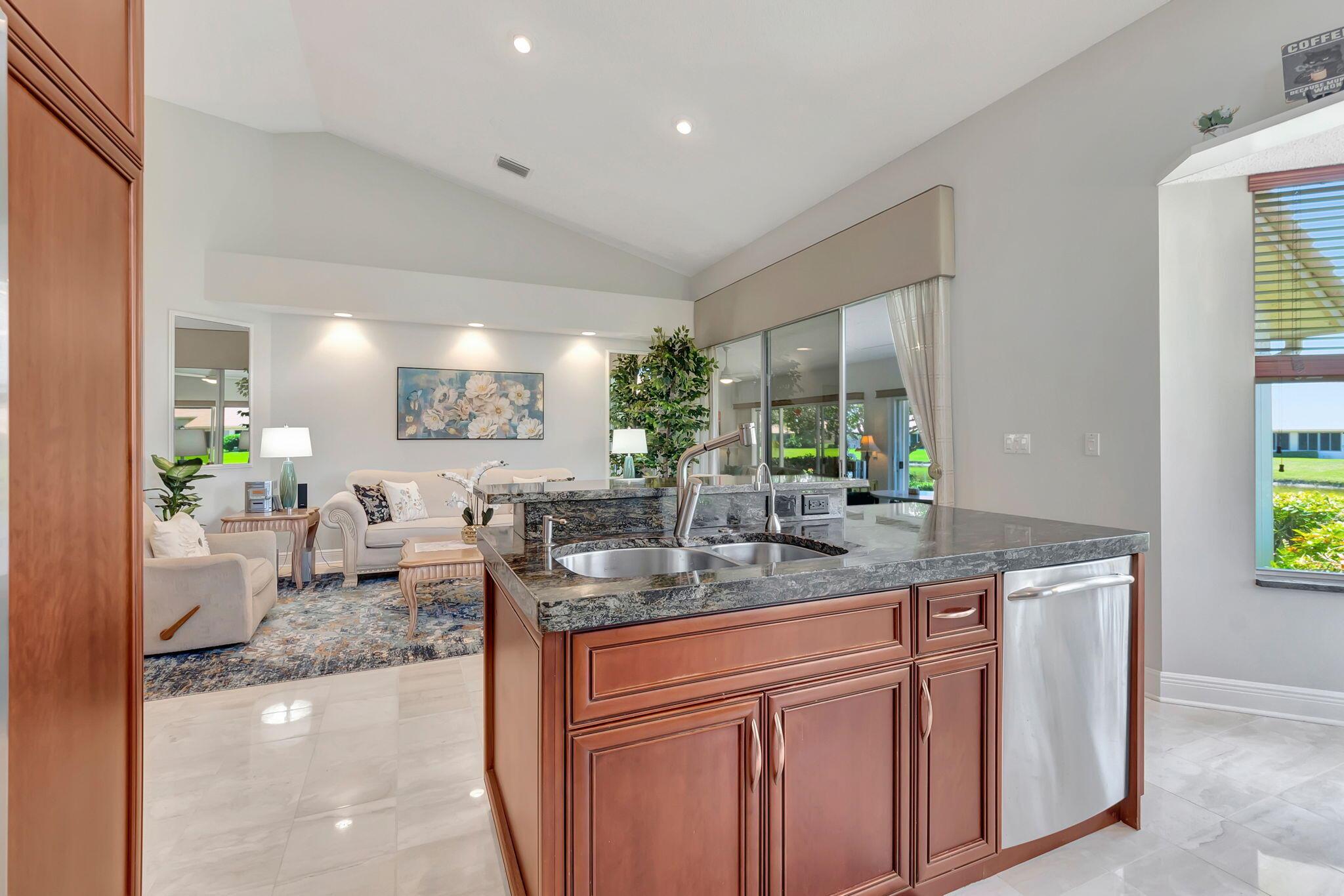 ABERDEEN 14 - Residential Lease