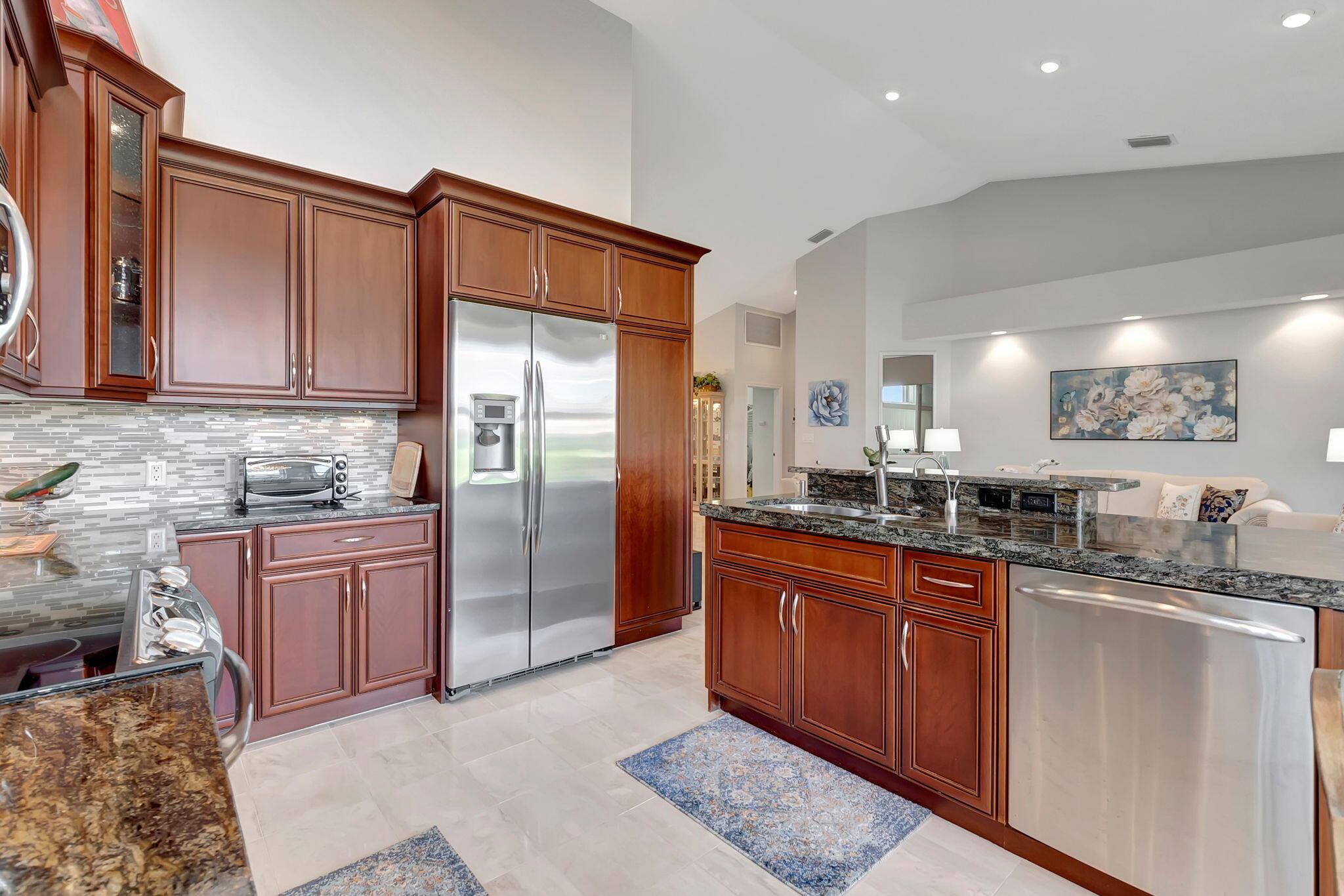 ABERDEEN 14 - Residential Lease