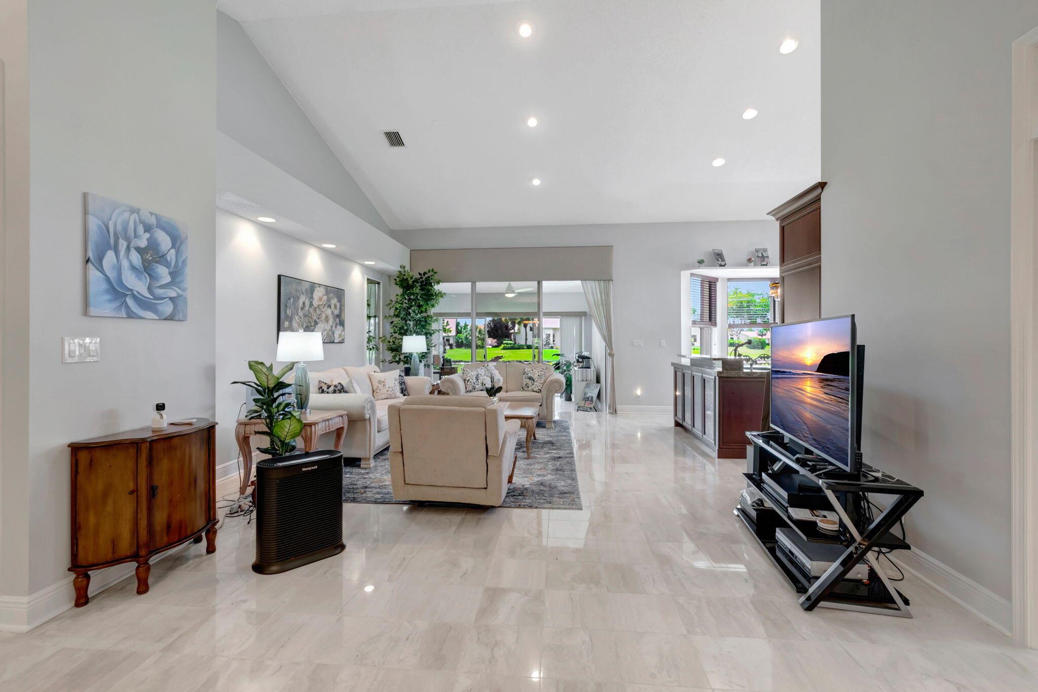 ABERDEEN 14 - Residential Lease