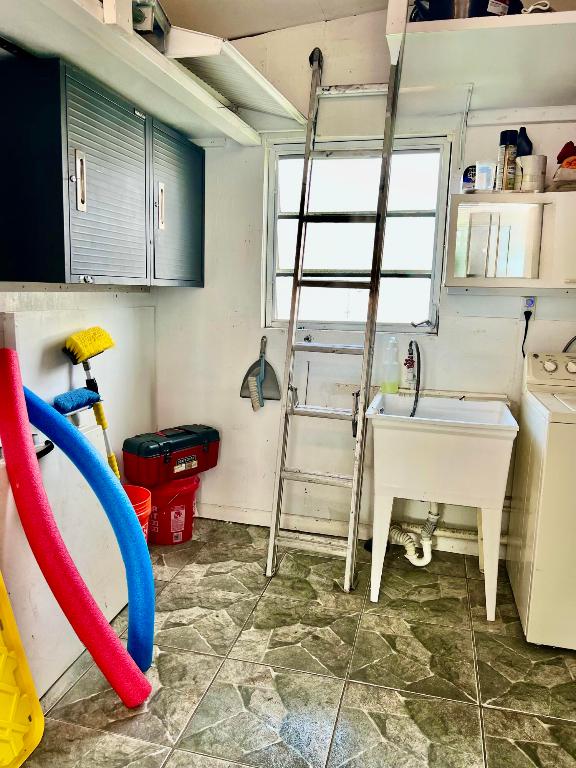 Orangebrook Harbor - Residential