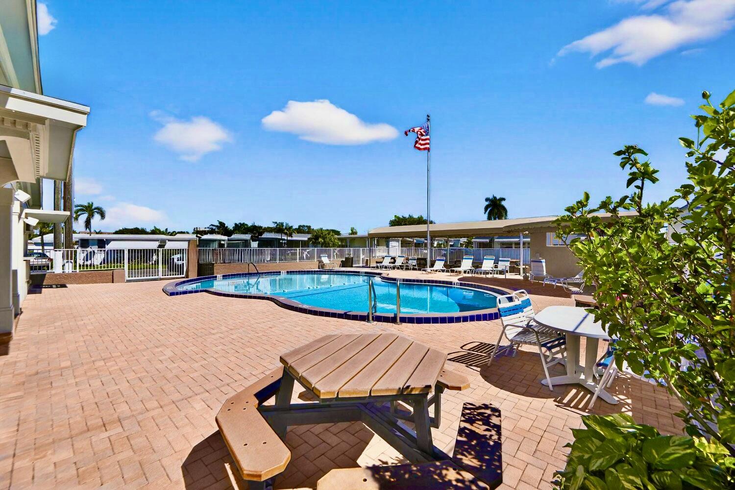 Orangebrook Harbor - Residential