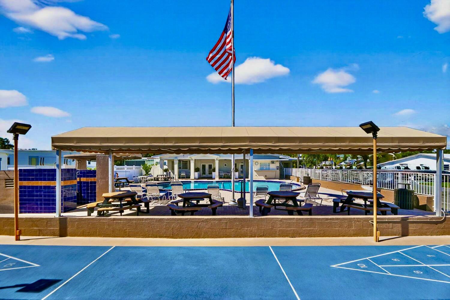 Orangebrook Harbor - Residential