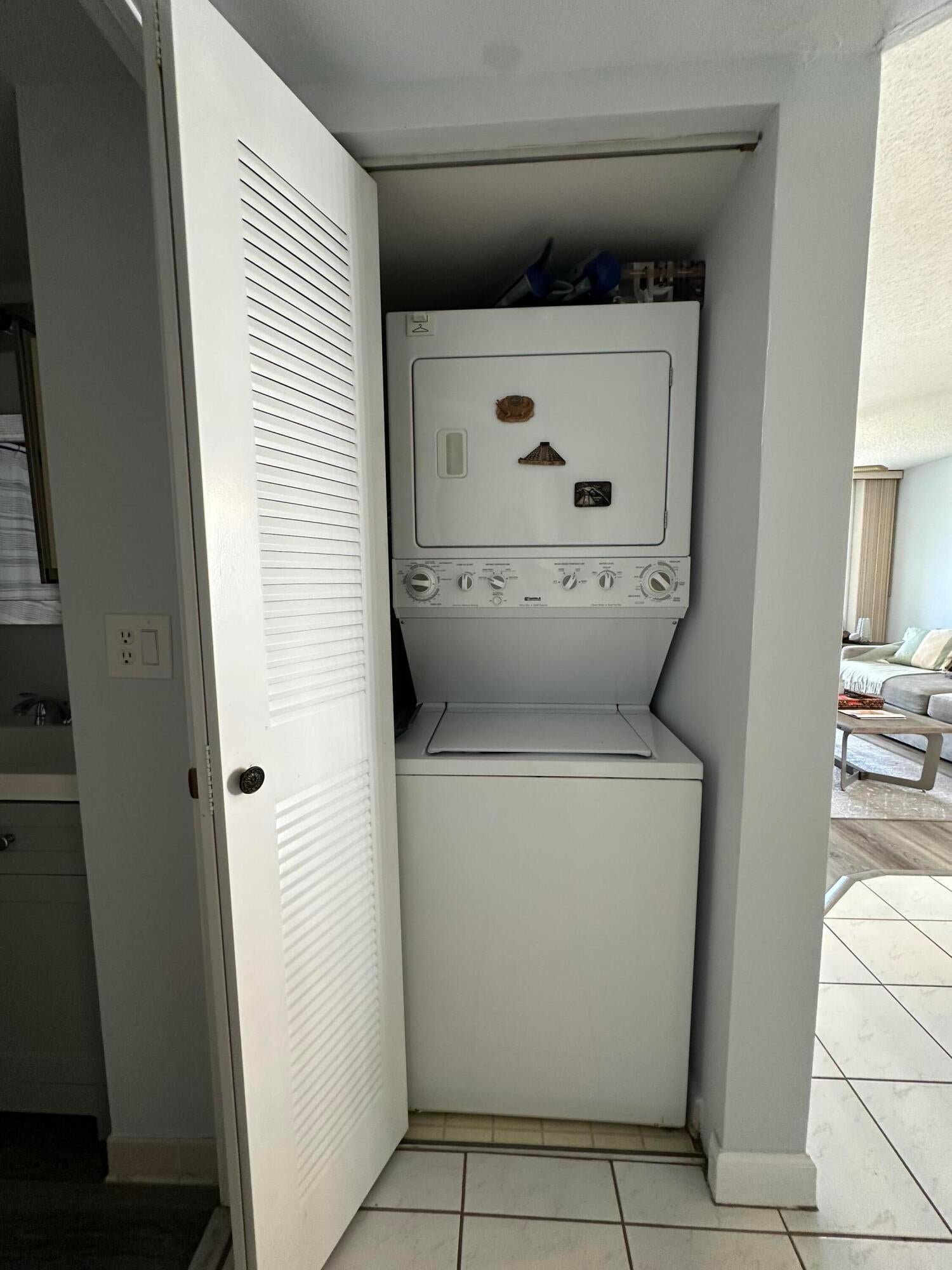 3138 VIA POINCIANA 317