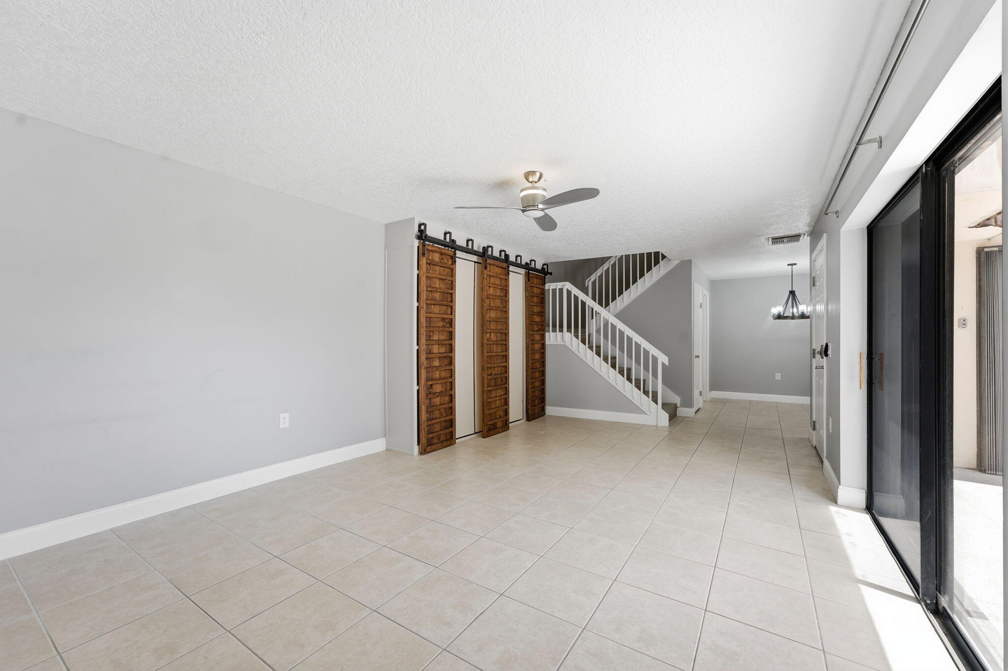 236 CHARTER Way