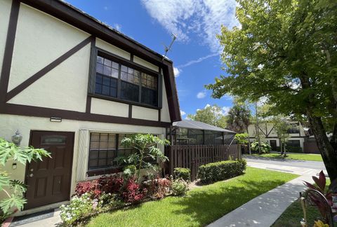 A home in Royal Palm Beach