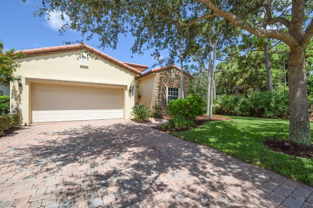 Photo of 2023 Graden Drive, Palm Beach Gardens, FL 33410 (MLS # R10757364)