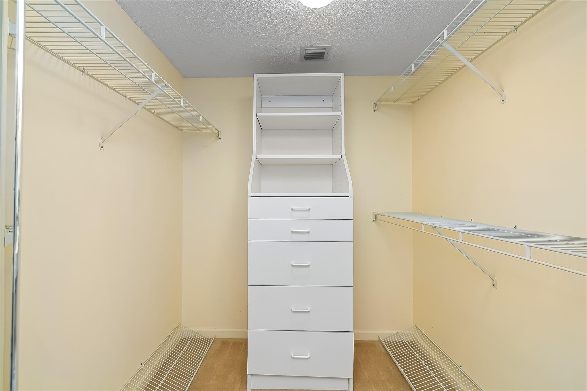 DEVON @ KINGS POINT - Residential