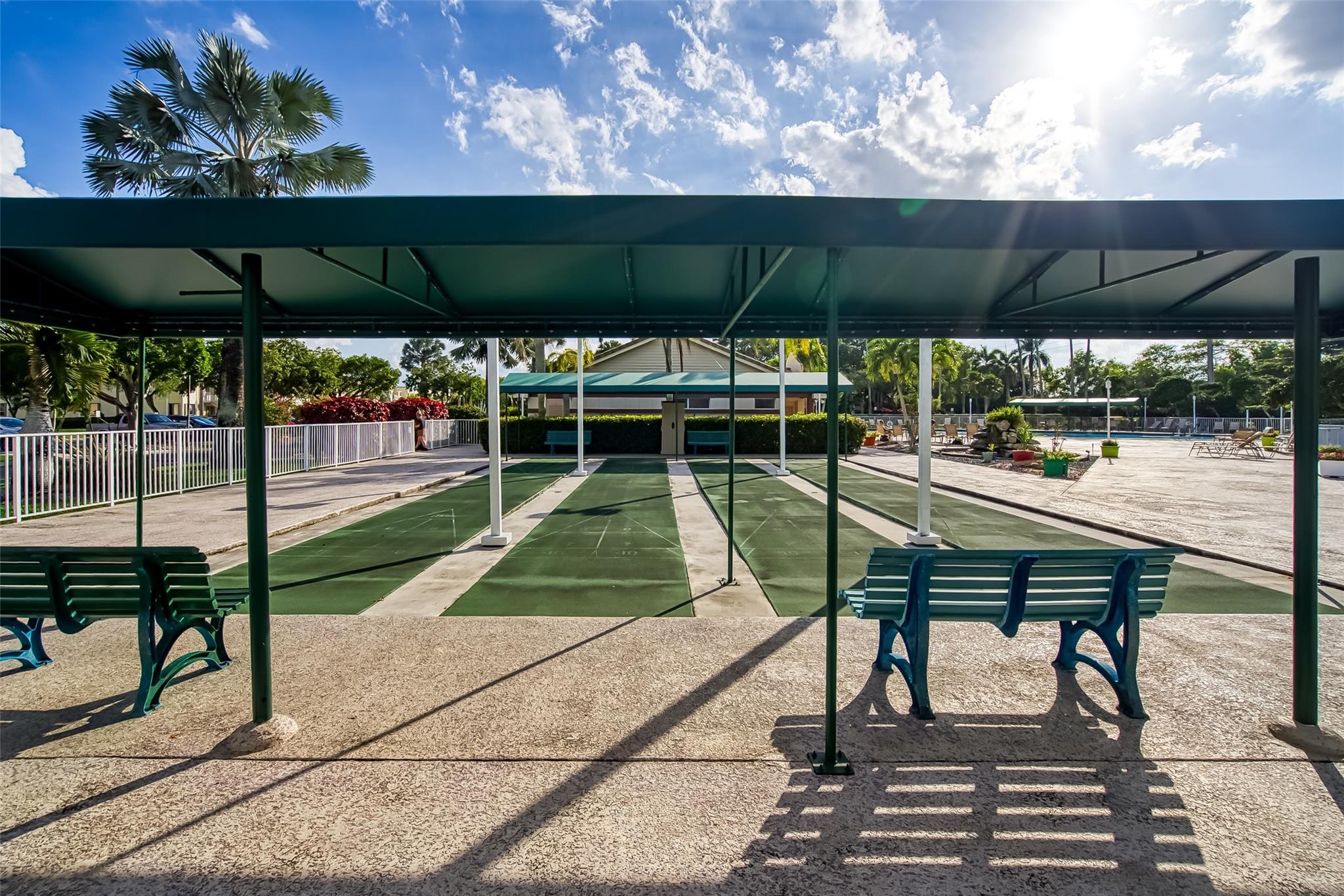 DEVON @ KINGS POINT - Residential