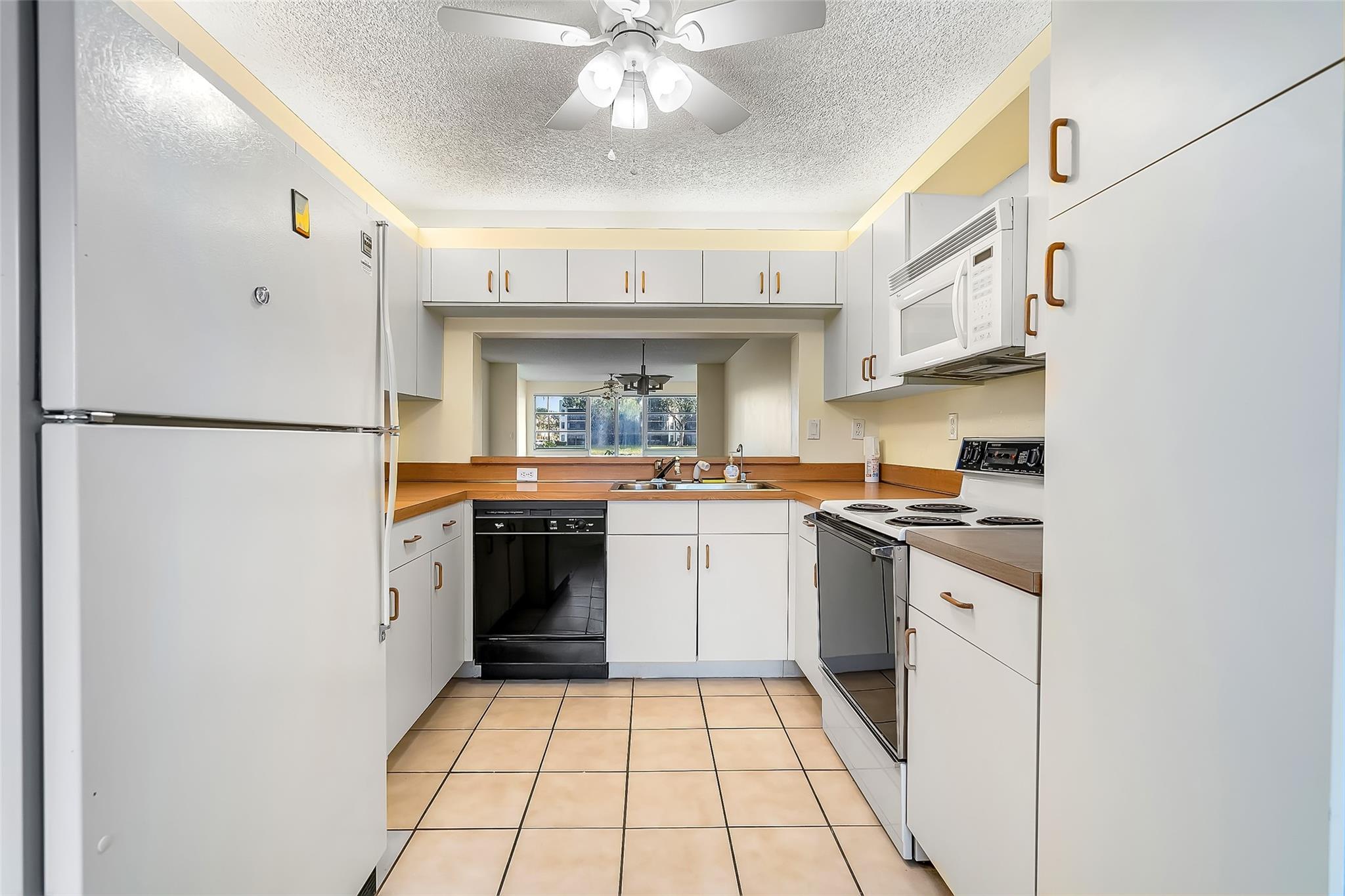 DEVON @ KINGS POINT - Residential