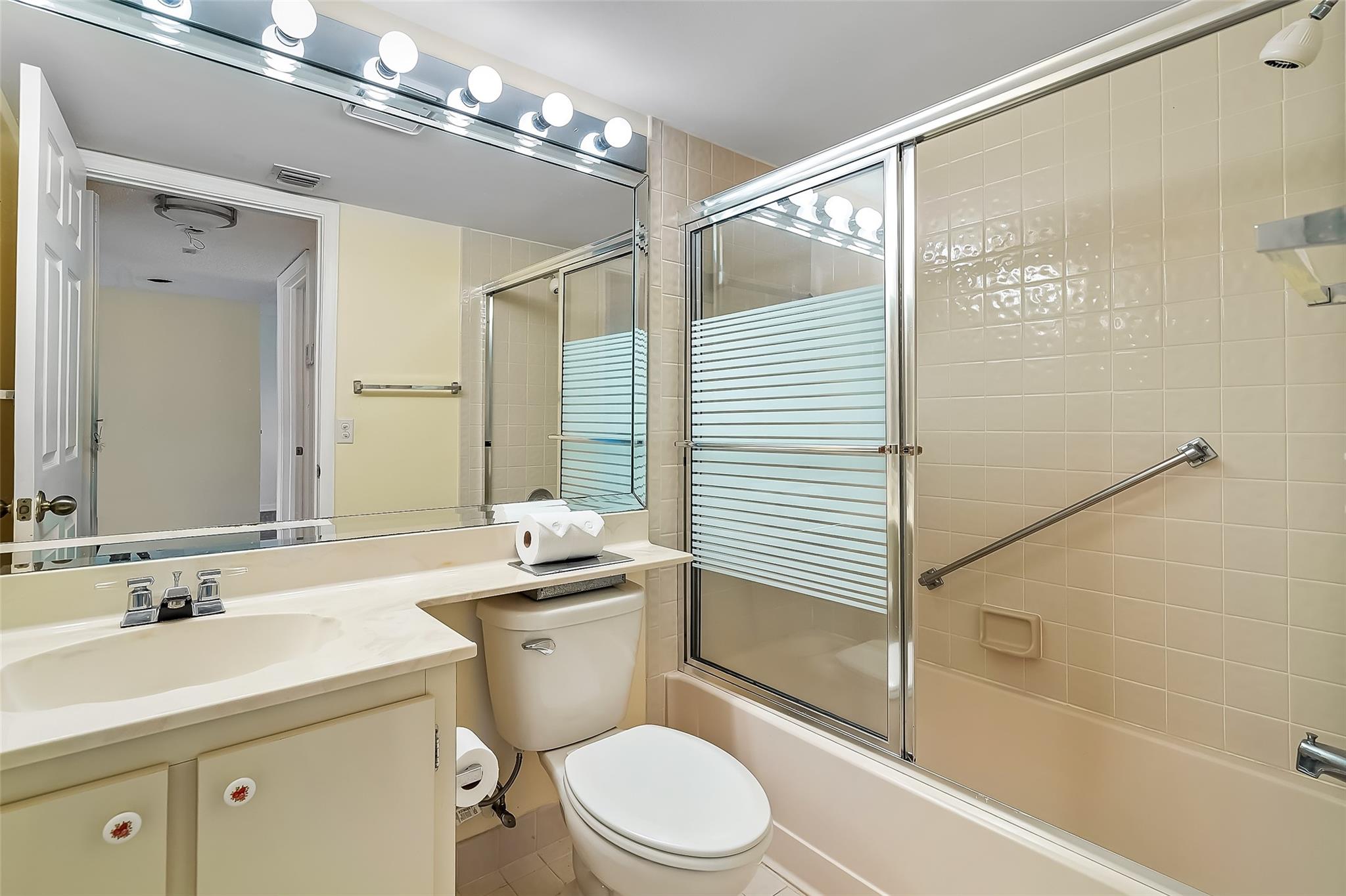 DEVON @ KINGS POINT - Residential