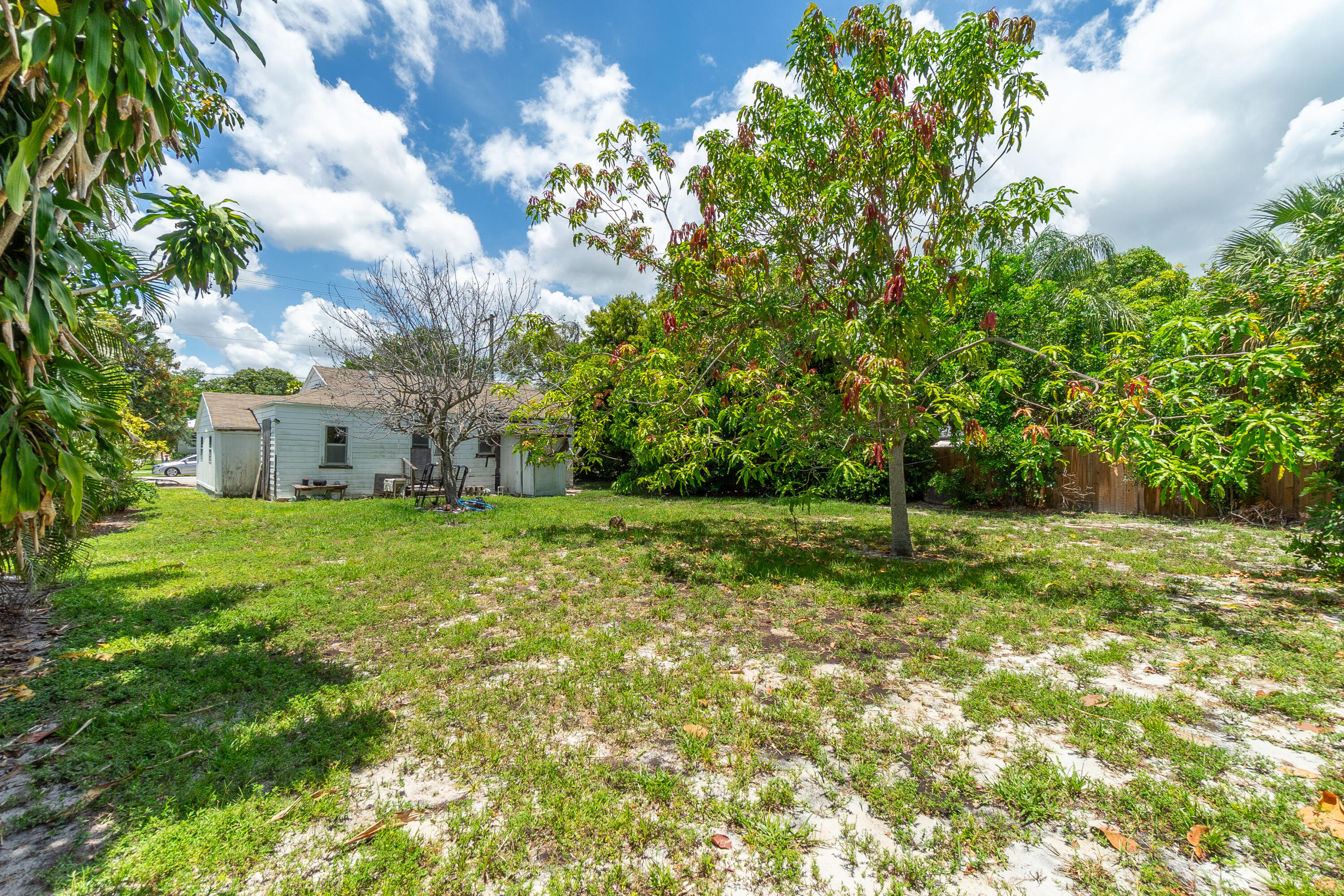 DELRAY TOWN OF - Residential